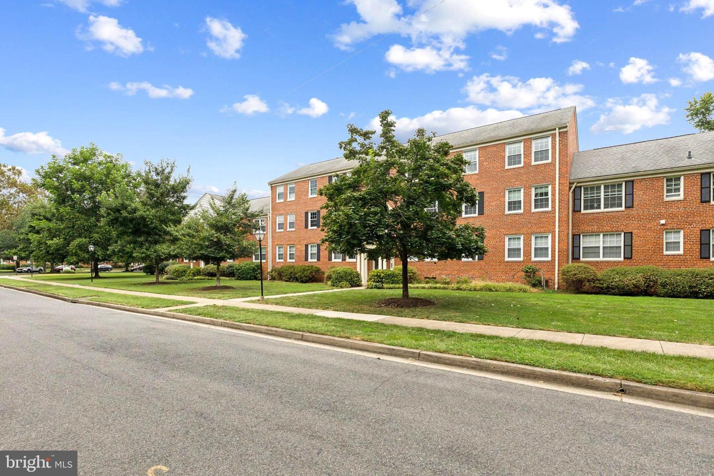 6625 10TH ST #C2, ALEXANDRIA, Virginia 22307, 3 Bedrooms Bedrooms, ,1 BathroomBathrooms,Residential,For sale,6625 10TH ST #C2,VAFX2277190 MLS # VAFX2277190
