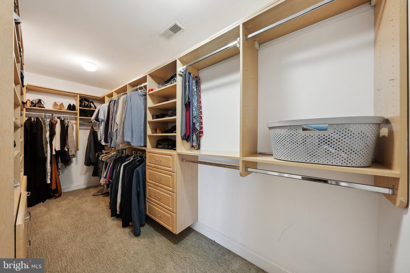 1284 COBBLE POND WAY, VIENNA, Virginia 22182, 5 Bedrooms Bedrooms, ,6 BathroomsBathrooms,Residential,For sale,1284 COBBLE POND WAY,VAFX2277194 MLS # VAFX2277194 1284 COBBLE POND WAY, VIENNA, Virginia 22182, 5 Bedrooms Bedrooms, ,6 BathroomsBathrooms,Residential,For sale,1284 COBBLE POND WAY,VAFX2277194 MLS # VAFX2277194