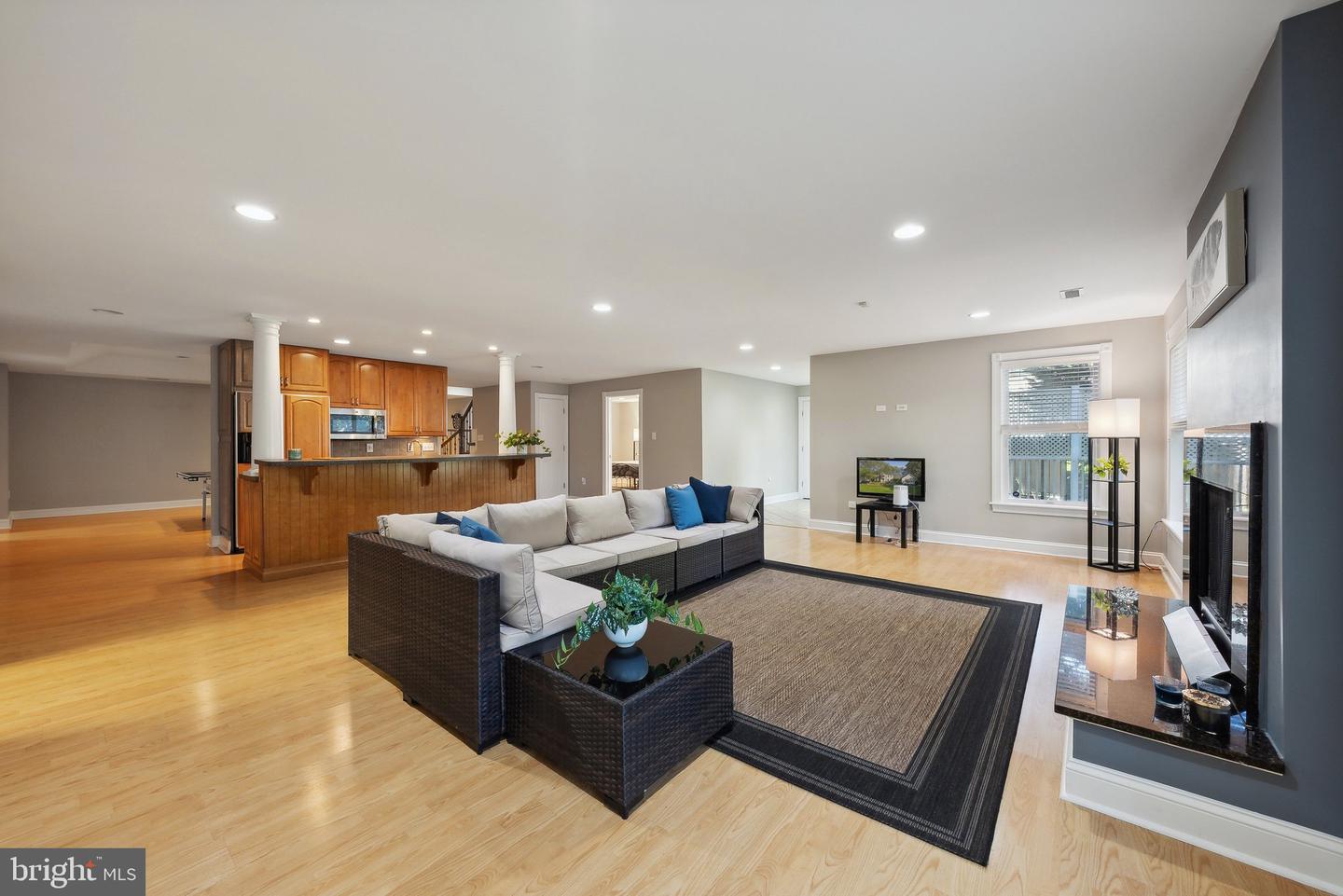 1284 COBBLE POND WAY, VIENNA, Virginia 22182, 5 Bedrooms Bedrooms, ,6 BathroomsBathrooms,Residential,For sale,1284 COBBLE POND WAY,VAFX2277194 MLS # VAFX2277194 1284 COBBLE POND WAY, VIENNA, Virginia 22182, 5 Bedrooms Bedrooms, ,6 BathroomsBathrooms,Residential,For sale,1284 COBBLE POND WAY,VAFX2277194 MLS # VAFX2277194