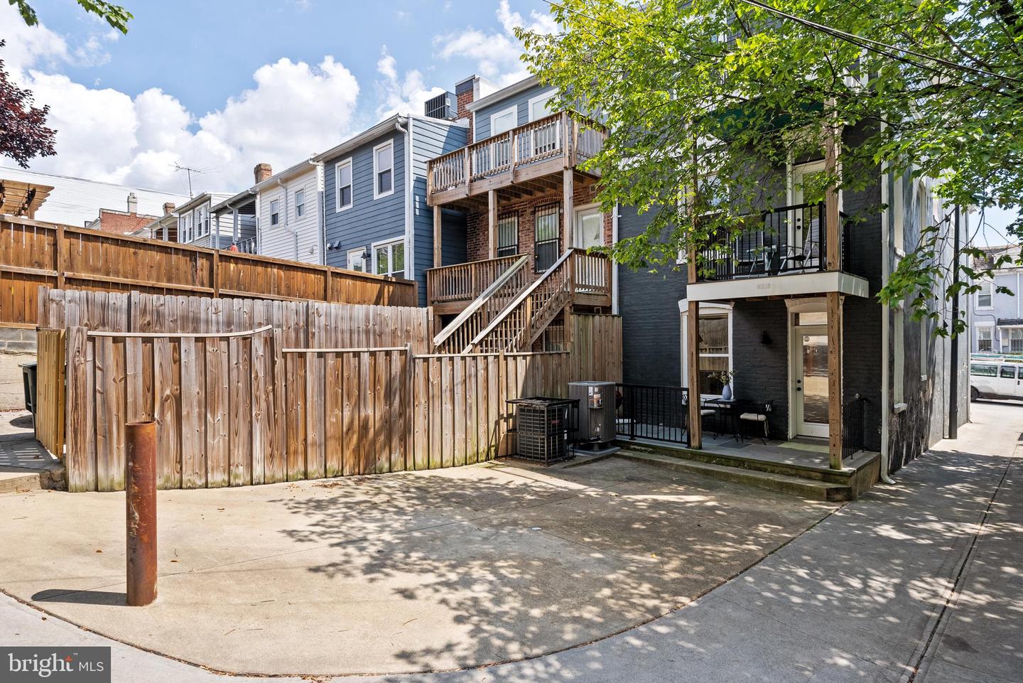 781 COLUMBIA RD NW #1, WASHINGTON, District Of Columbia 20001, 2 Bedrooms Bedrooms, ,2 BathroomsBathrooms,Residential,For sale,781 COLUMBIA RD NW #1,DCDC2229898 MLS # DCDC2229898