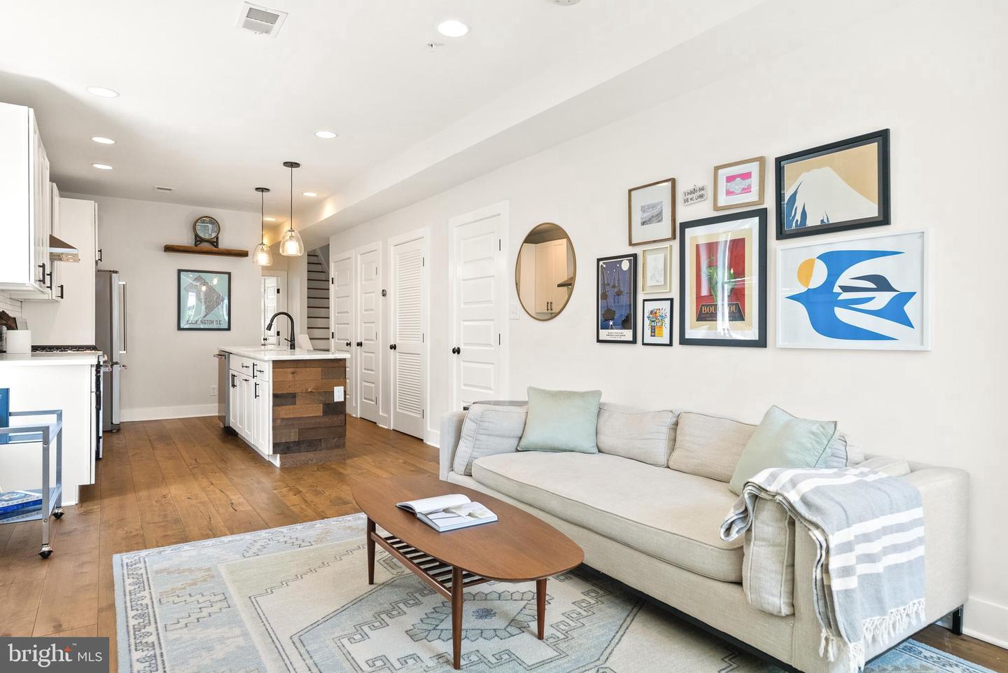 781 COLUMBIA RD NW #1, WASHINGTON, District Of Columbia 20001, 2 Bedrooms Bedrooms, ,2 BathroomsBathrooms,Residential,For sale,781 COLUMBIA RD NW #1,DCDC2229898 MLS # DCDC2229898