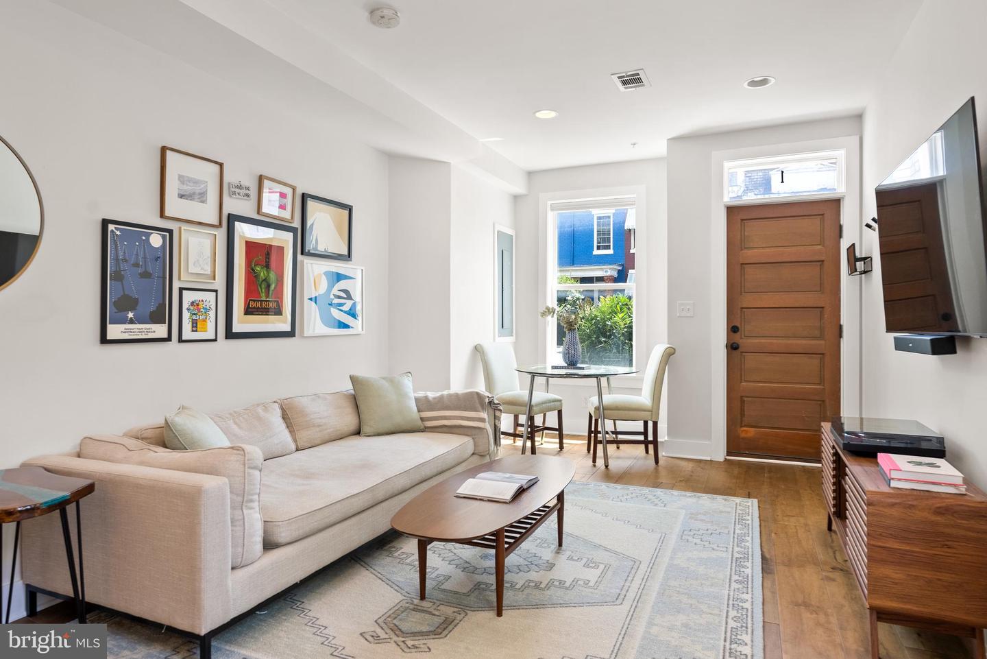 781 COLUMBIA RD NW #1, WASHINGTON, District Of Columbia 20001, 2 Bedrooms Bedrooms, ,2 BathroomsBathrooms,Residential,For sale,781 COLUMBIA RD NW #1,DCDC2229898 MLS # DCDC2229898