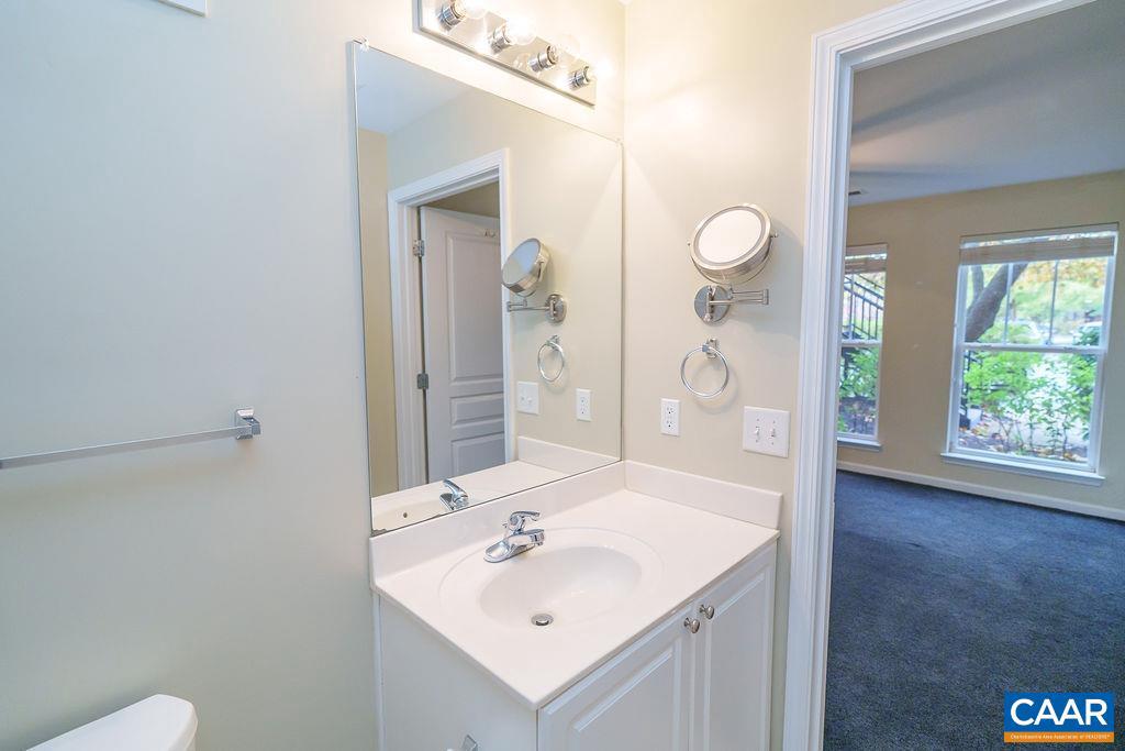 1840 CANDLEWOOD CT #104, CHARLOTTESVILLE, Virginia 22903, 2 Bedrooms Bedrooms, ,2 BathroomsBathrooms,Residential,For sale,1840 CANDLEWOOD CT #104,670608 MLS # 670608 1840 CANDLEWOOD CT #104, CHARLOTTESVILLE, Virginia 22903, 2 Bedrooms Bedrooms, ,2 BathroomsBathrooms,Residential,For sale,1840 CANDLEWOOD CT #104,670608 MLS # 670608