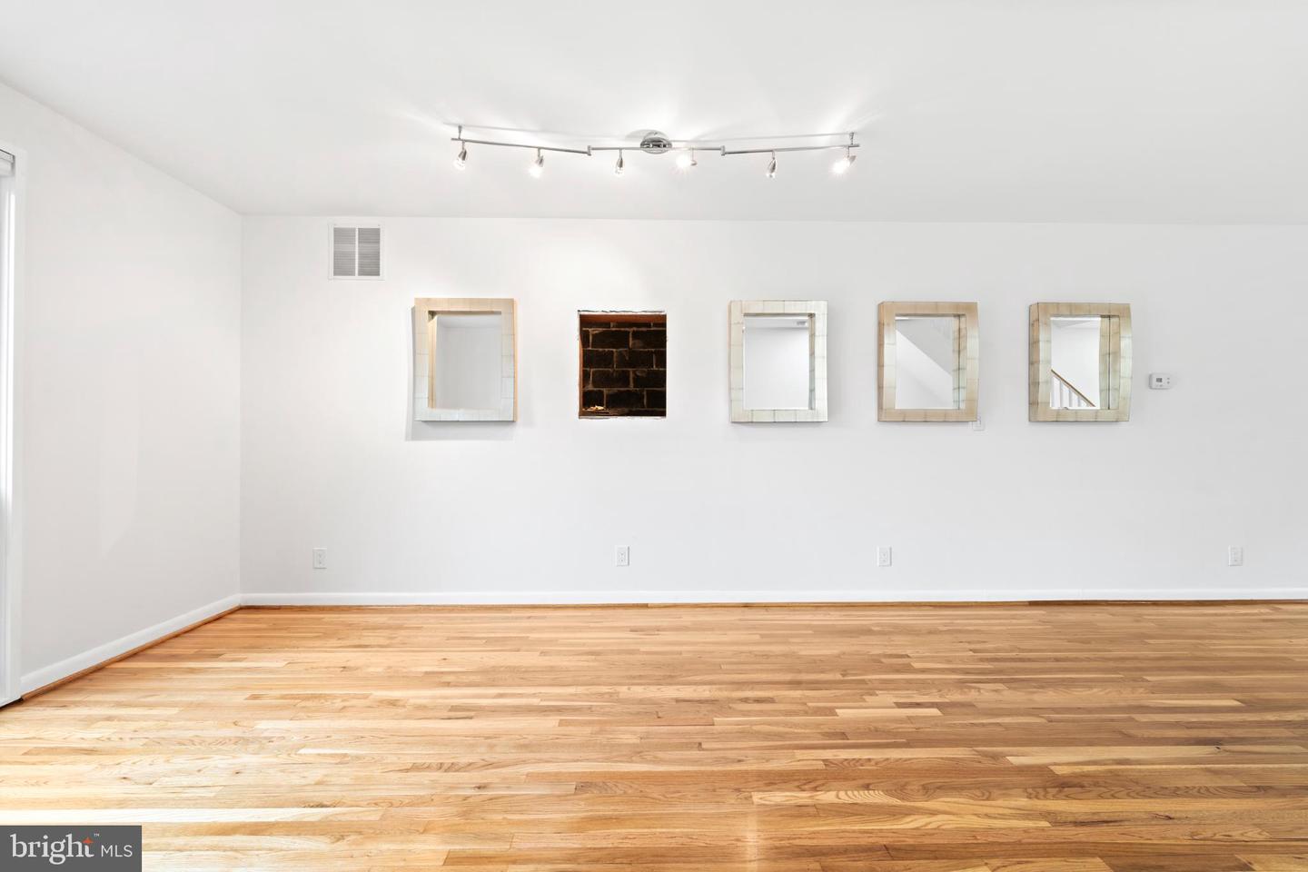 73 G ST SW #103, WASHINGTON, District Of Columbia 20024, 2 Bedrooms Bedrooms, ,2 BathroomsBathrooms,Residential,For sale,73 G ST SW #103,DCDC2229912 MLS # DCDC2229912