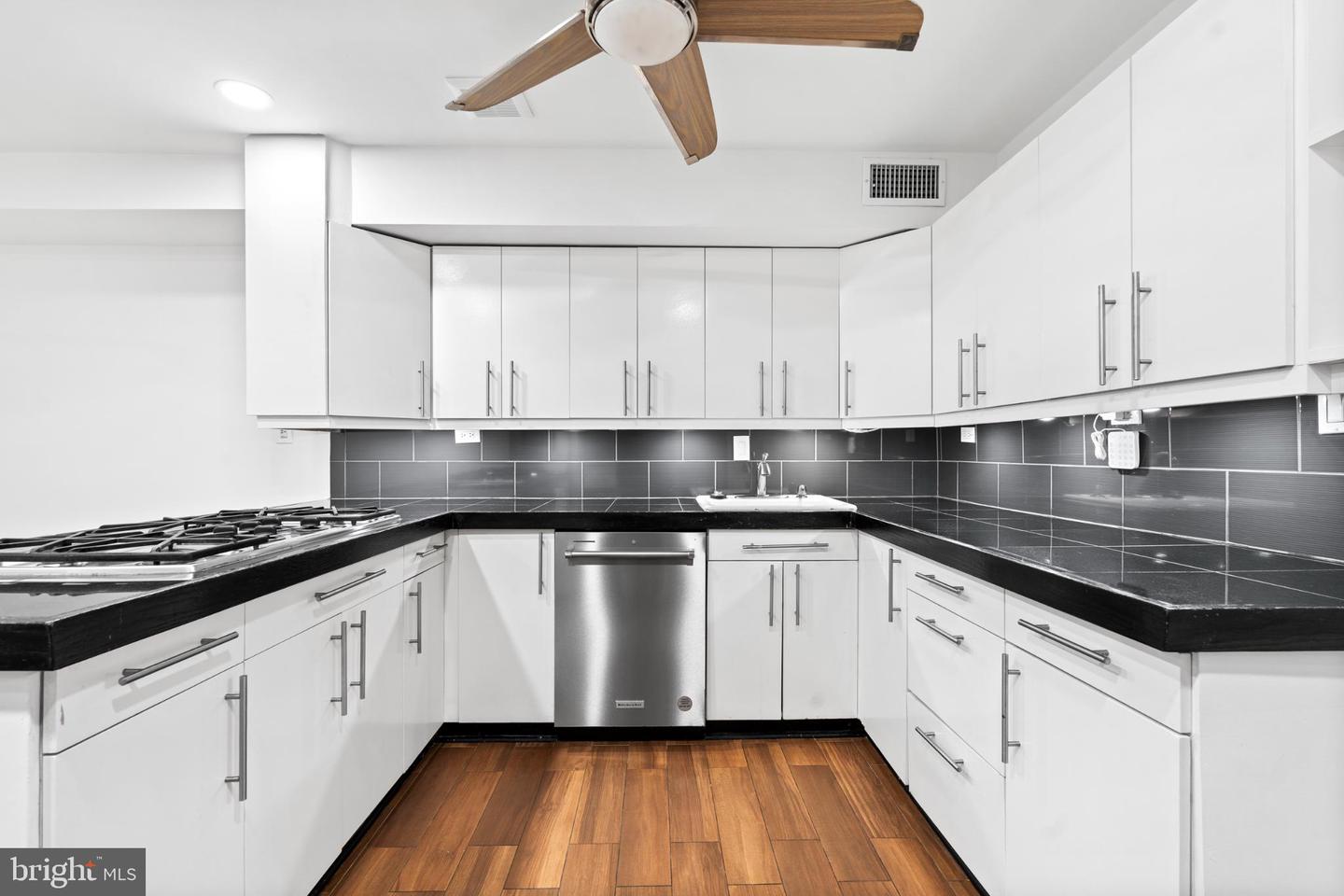 73 G ST SW #103, WASHINGTON, District Of Columbia 20024, 2 Bedrooms Bedrooms, ,2 BathroomsBathrooms,Residential,For sale,73 G ST SW #103,DCDC2229912 MLS # DCDC2229912