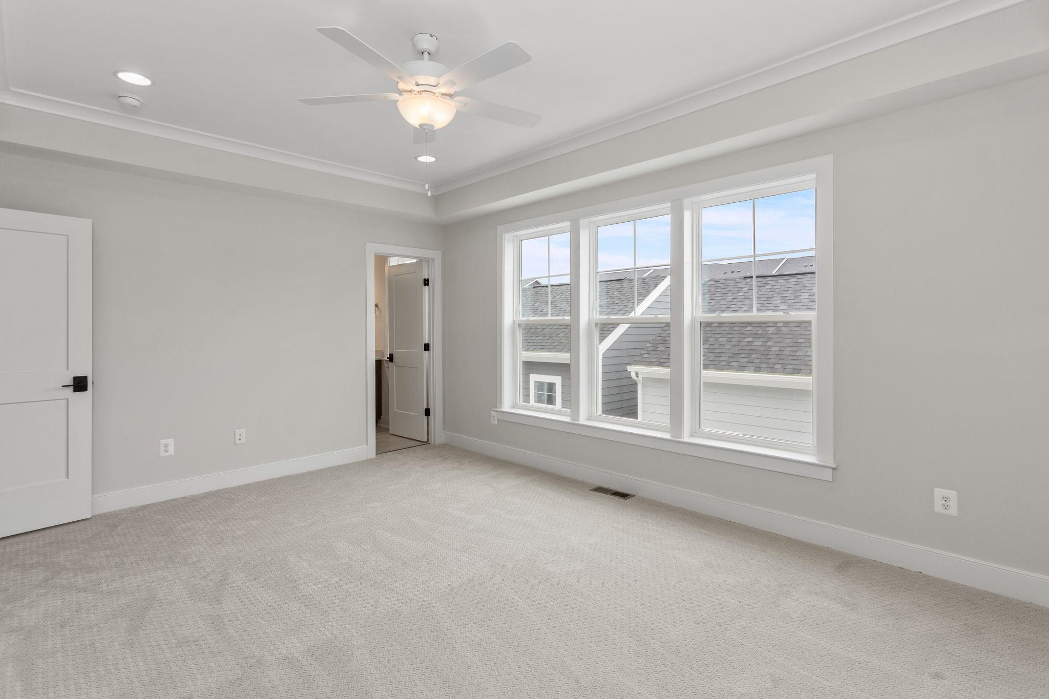 3251 PRESTON SHORE DR, ROCKINGHAM, Virginia 22801, 3 Bedrooms Bedrooms, ,3 BathroomsBathrooms,Residential,3251 PRESTON SHORE DR,670625 MLS # 670625