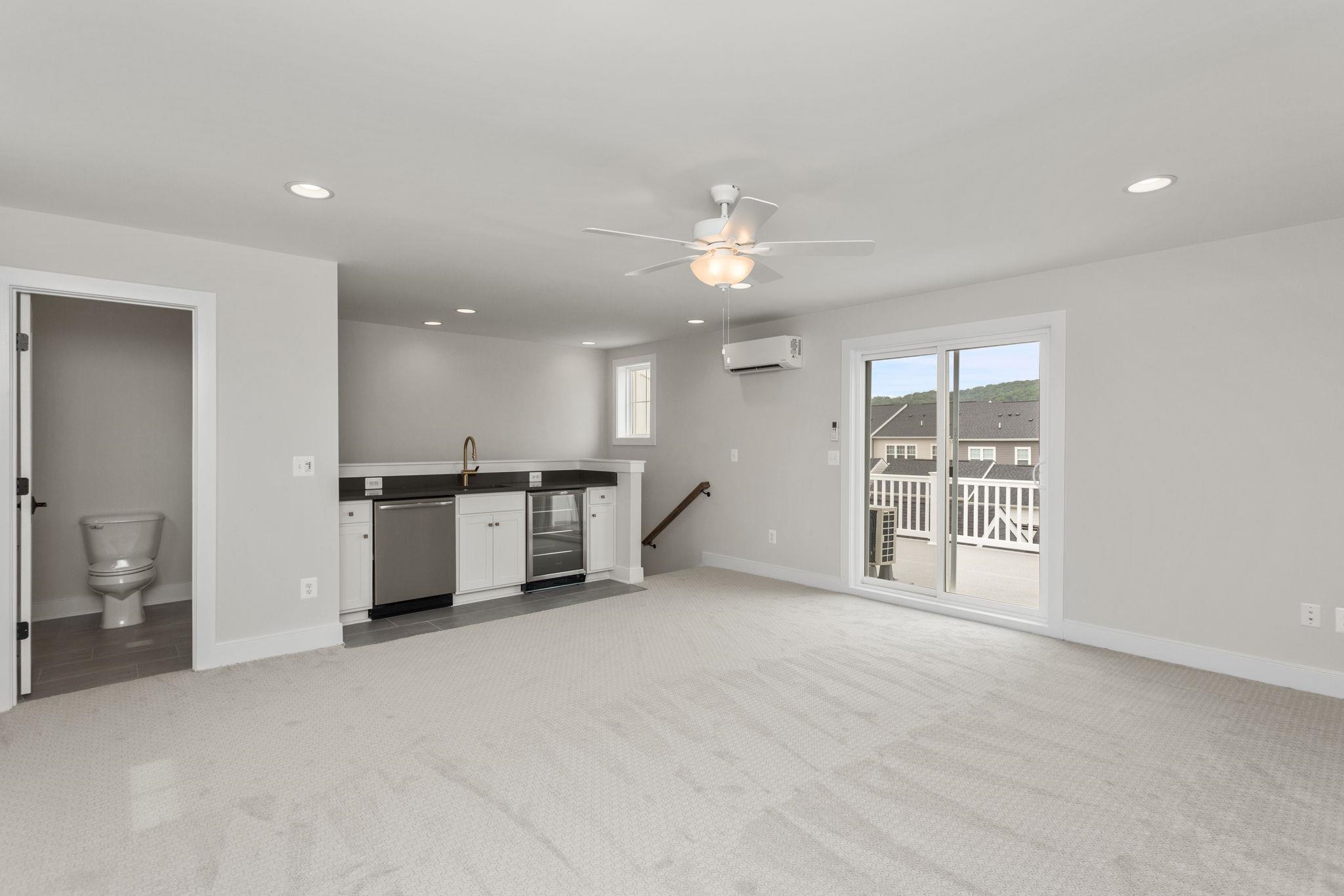 3251 PRESTON SHORE DR, ROCKINGHAM, Virginia 22801, 3 Bedrooms Bedrooms, ,3 BathroomsBathrooms,Residential,3251 PRESTON SHORE DR,670625 MLS # 670625