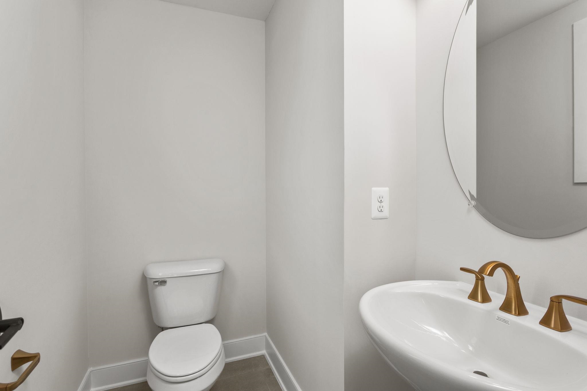 3251 PRESTON SHORE DR, ROCKINGHAM, Virginia 22801, 3 Bedrooms Bedrooms, ,3 BathroomsBathrooms,Residential,3251 PRESTON SHORE DR,670625 MLS # 670625