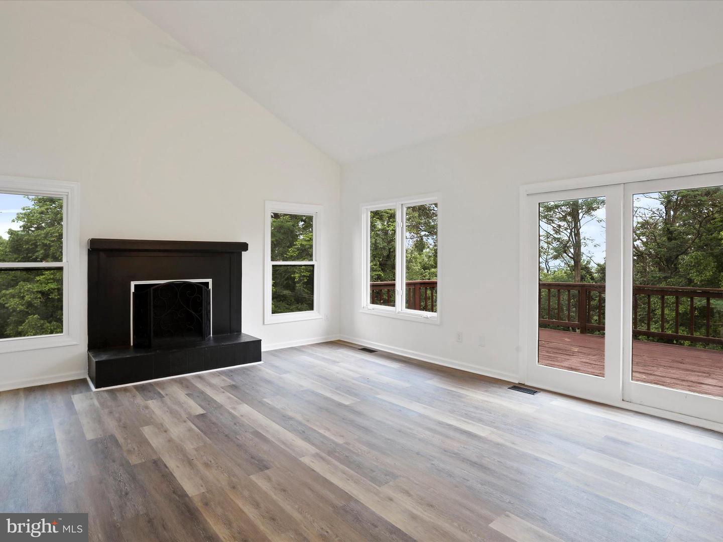 143 ZINN WAY, LINDEN, Virginia 22642, 3 Bedrooms Bedrooms, ,2 BathroomsBathrooms,Residential,For sale,143 ZINN WAY,VAWR2011170 MLS # VAWR2011170