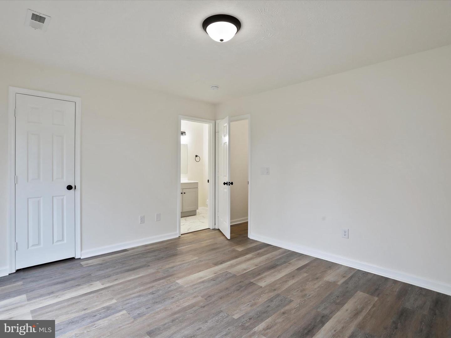 143 ZINN WAY, LINDEN, Virginia 22642, 3 Bedrooms Bedrooms, ,2 BathroomsBathrooms,Residential,For sale,143 ZINN WAY,VAWR2011170 MLS # VAWR2011170