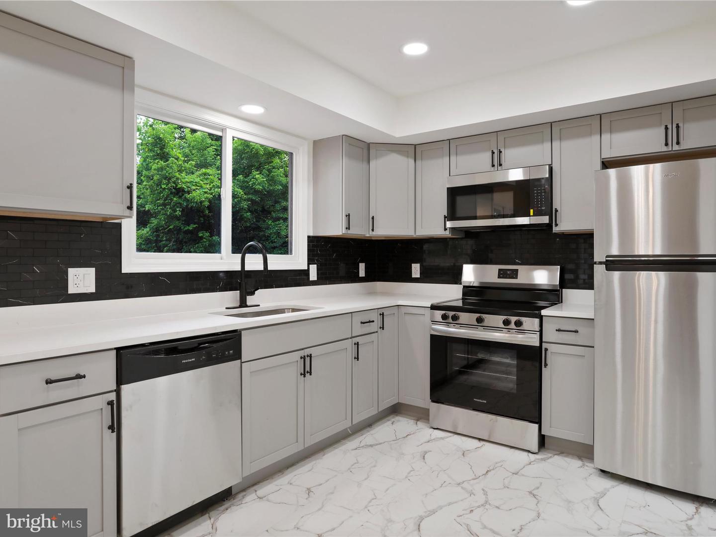 143 ZINN WAY, LINDEN, Virginia 22642, 3 Bedrooms Bedrooms, ,2 BathroomsBathrooms,Residential,For sale,143 ZINN WAY,VAWR2011170 MLS # VAWR2011170