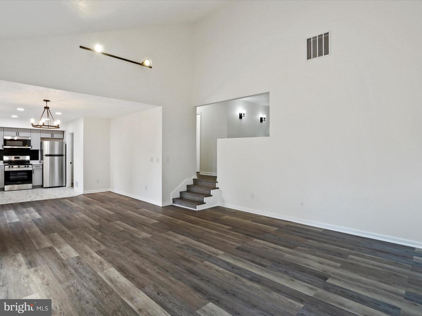 143 ZINN WAY, LINDEN, Virginia 22642, 3 Bedrooms Bedrooms, ,2 BathroomsBathrooms,Residential,For sale,143 ZINN WAY,VAWR2011170 MLS # VAWR2011170