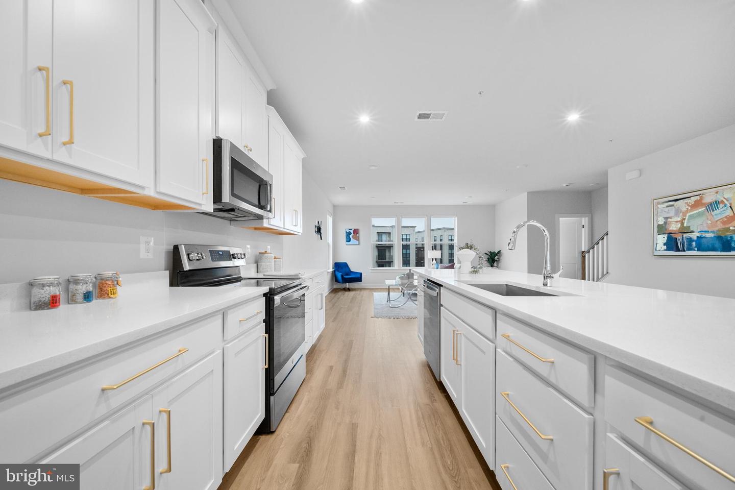 43730 TRANSIT SQ, ASHBURN, Virginia 20147, 3 Bedrooms Bedrooms, ,2 BathroomsBathrooms,Residential,For sale,43730 TRANSIT SQ,VALO2100654 MLS # VALO2100654