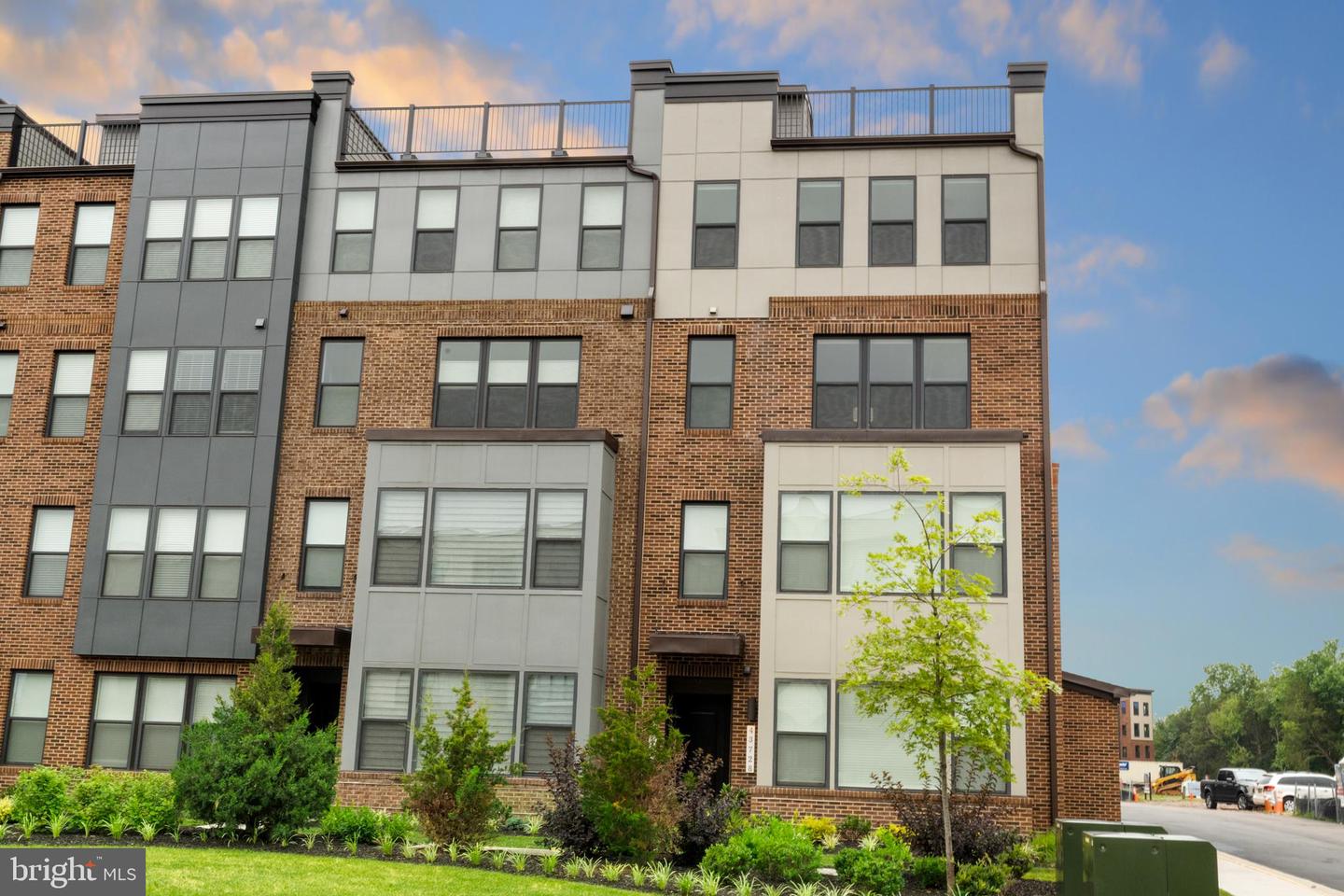 43730 TRANSIT SQ, ASHBURN, Virginia 20147, 3 Bedrooms Bedrooms, ,2 BathroomsBathrooms,Residential,For sale,43730 TRANSIT SQ,VALO2100654 MLS # VALO2100654