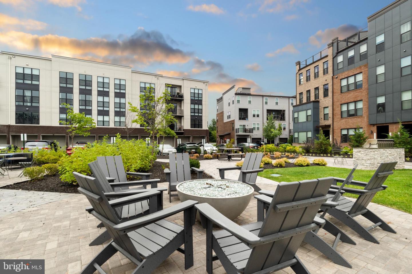 43730 TRANSIT SQ, ASHBURN, Virginia 20147, 3 Bedrooms Bedrooms, ,2 BathroomsBathrooms,Residential,For sale,43730 TRANSIT SQ,VALO2100654 MLS # VALO2100654