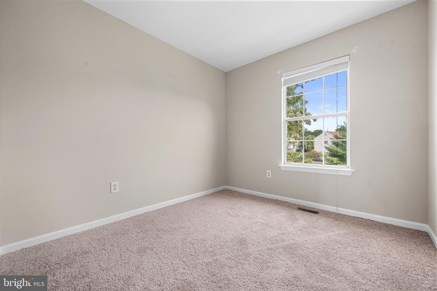 503 RICHMOND SQ NE, LEESBURG, Virginia 20176, 4 Bedrooms Bedrooms, ,3 BathroomsBathrooms,Residential,For sale,503 RICHMOND SQ NE,VALO2103312 MLS # VALO2103312