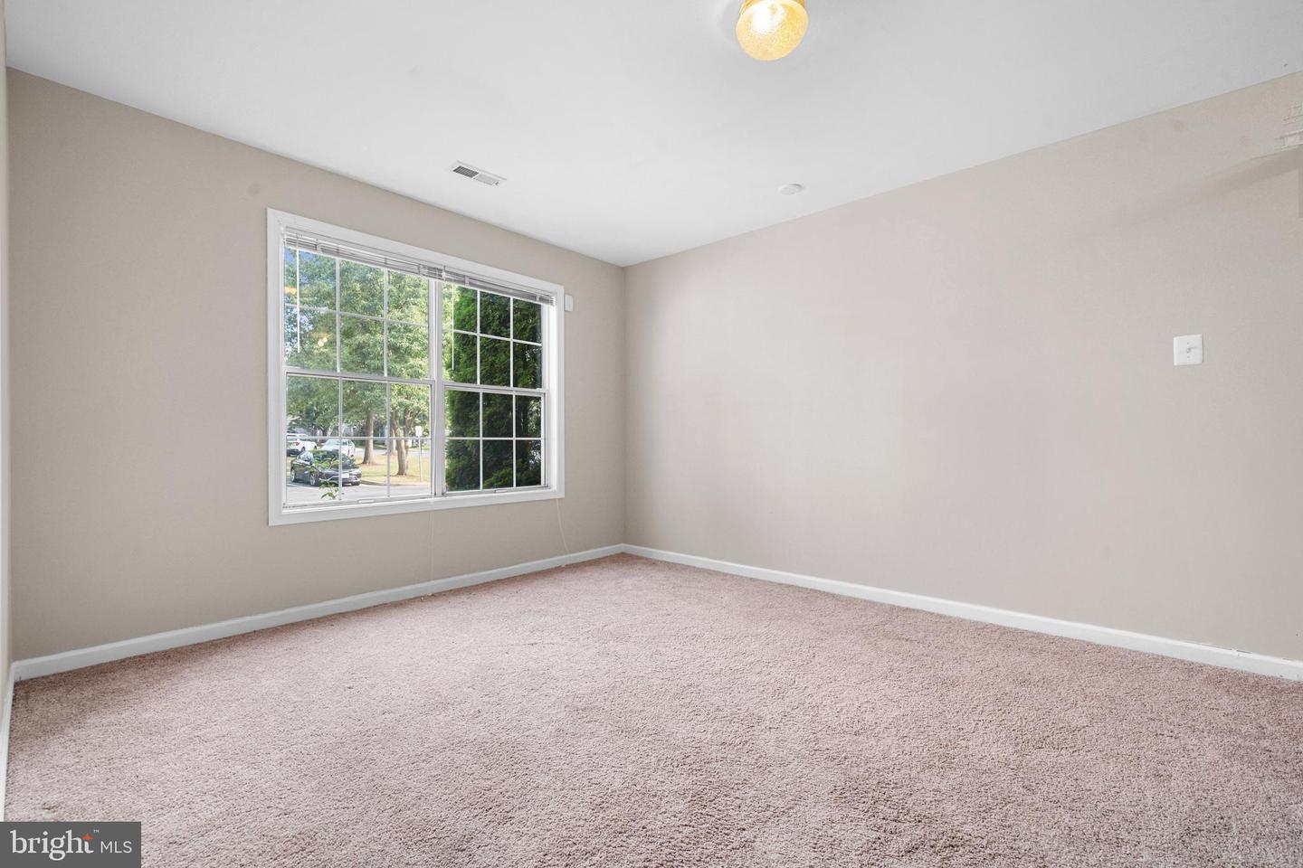 503 RICHMOND SQ NE, LEESBURG, Virginia 20176, 4 Bedrooms Bedrooms, ,3 BathroomsBathrooms,Residential,For sale,503 RICHMOND SQ NE,VALO2103312 MLS # VALO2103312