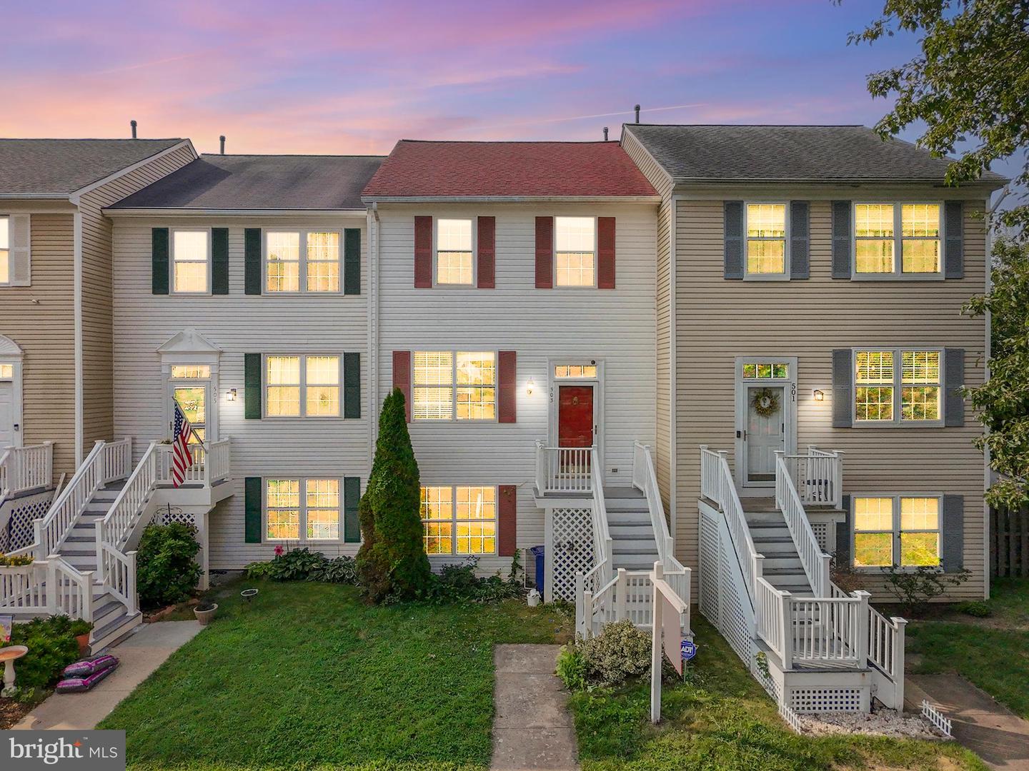 503 RICHMOND SQ NE, LEESBURG, Virginia 20176, 4 Bedrooms Bedrooms, ,3 BathroomsBathrooms,Residential,For sale,503 RICHMOND SQ NE,VALO2103312 MLS # VALO2103312