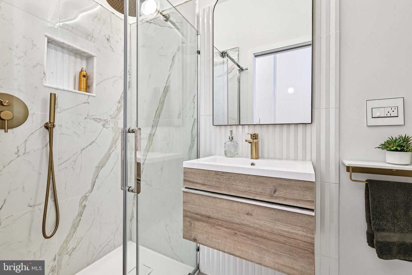 1328 MARYLAND AVE NE #2, WASHINGTON, District Of Columbia 20002, 2 Bedrooms Bedrooms, ,2 BathroomsBathrooms,Residential,For sale,1328 MARYLAND AVE NE #2,DCDC2220682 MLS # DCDC2220682