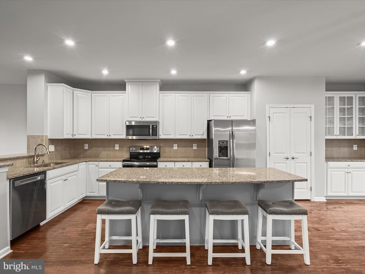 10661 HINTON WAY, MANASSAS, Virginia 20112, 3 Bedrooms Bedrooms, ,2 BathroomsBathrooms,Residential,For sale,10661 HINTON WAY,VAPW2104786 MLS # VAPW2104786