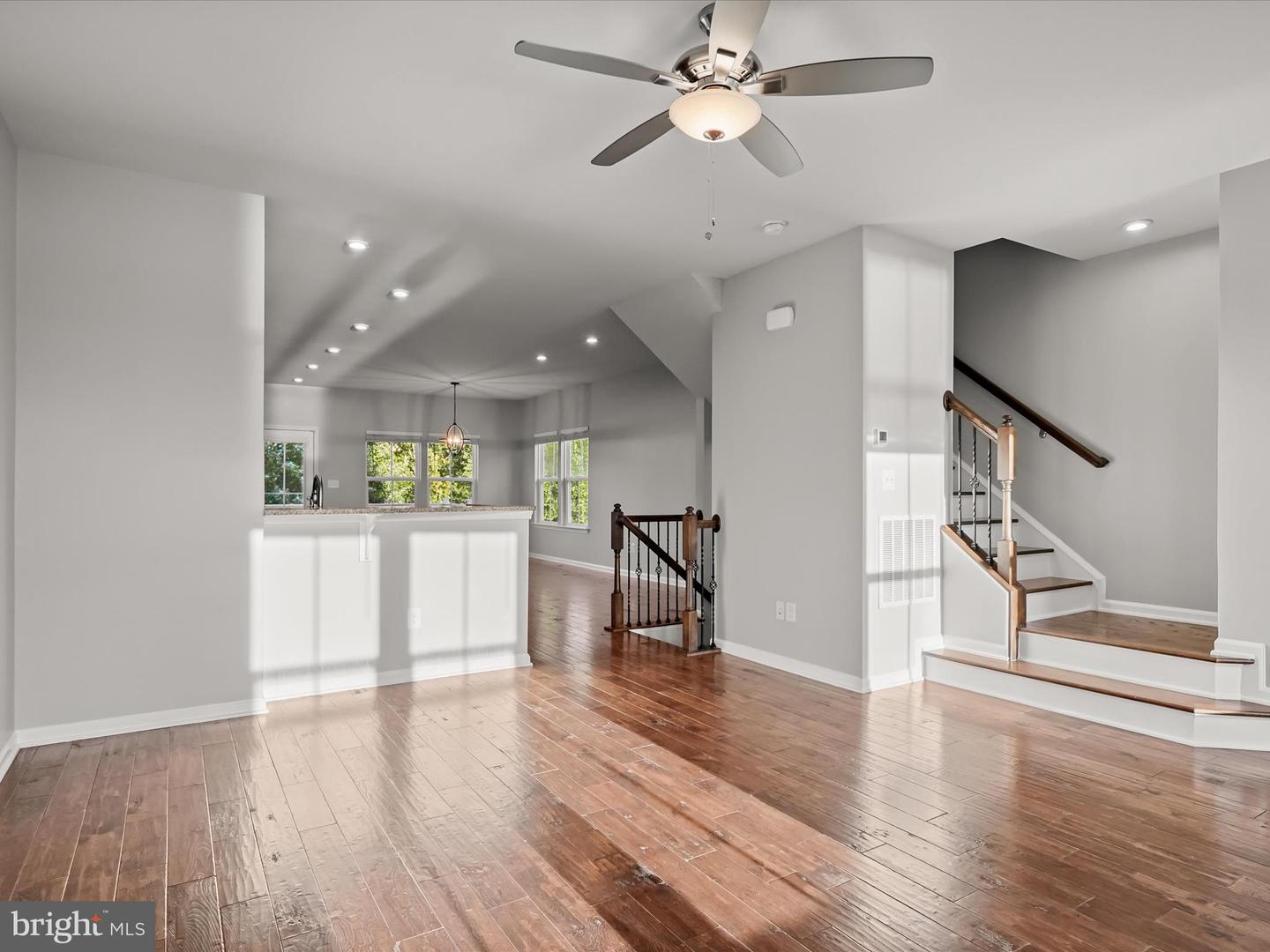 10661 HINTON WAY, MANASSAS, Virginia 20112, 3 Bedrooms Bedrooms, ,2 BathroomsBathrooms,Residential,For sale,10661 HINTON WAY,VAPW2104786 MLS # VAPW2104786