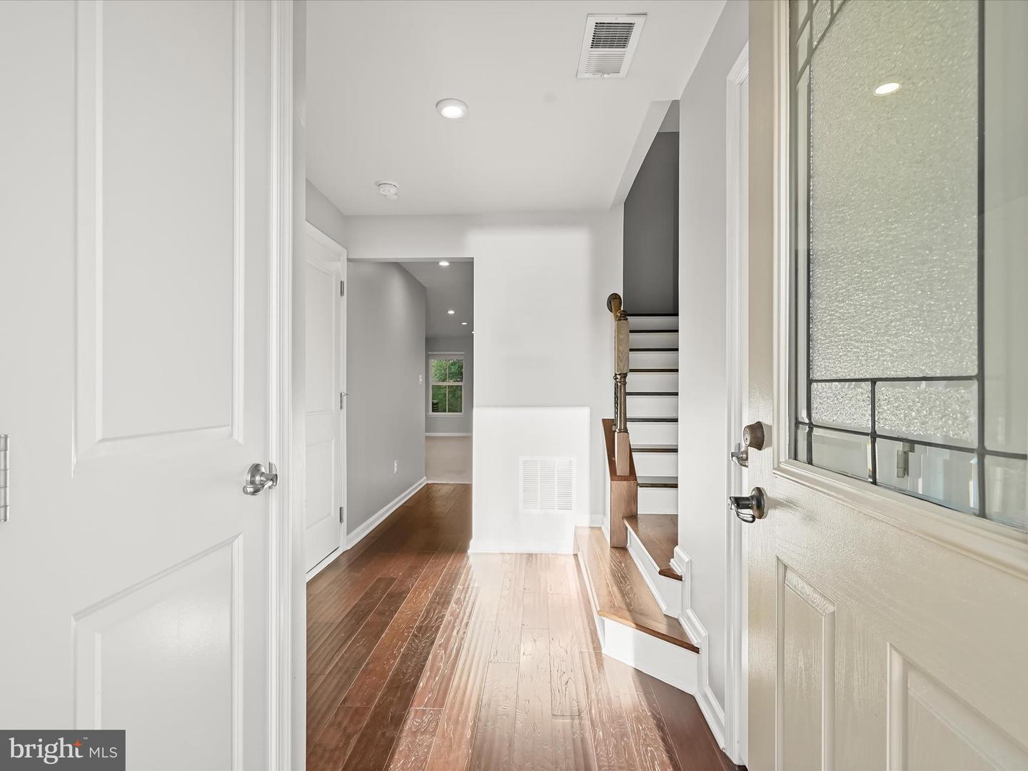 10661 HINTON WAY, MANASSAS, Virginia 20112, 3 Bedrooms Bedrooms, ,2 BathroomsBathrooms,Residential,For sale,10661 HINTON WAY,VAPW2104786 MLS # VAPW2104786