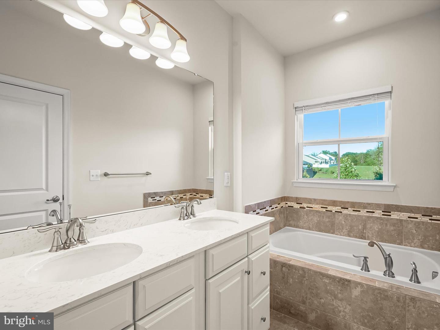 10661 HINTON WAY, MANASSAS, Virginia 20112, 3 Bedrooms Bedrooms, ,2 BathroomsBathrooms,Residential,For sale,10661 HINTON WAY,VAPW2104786 MLS # VAPW2104786