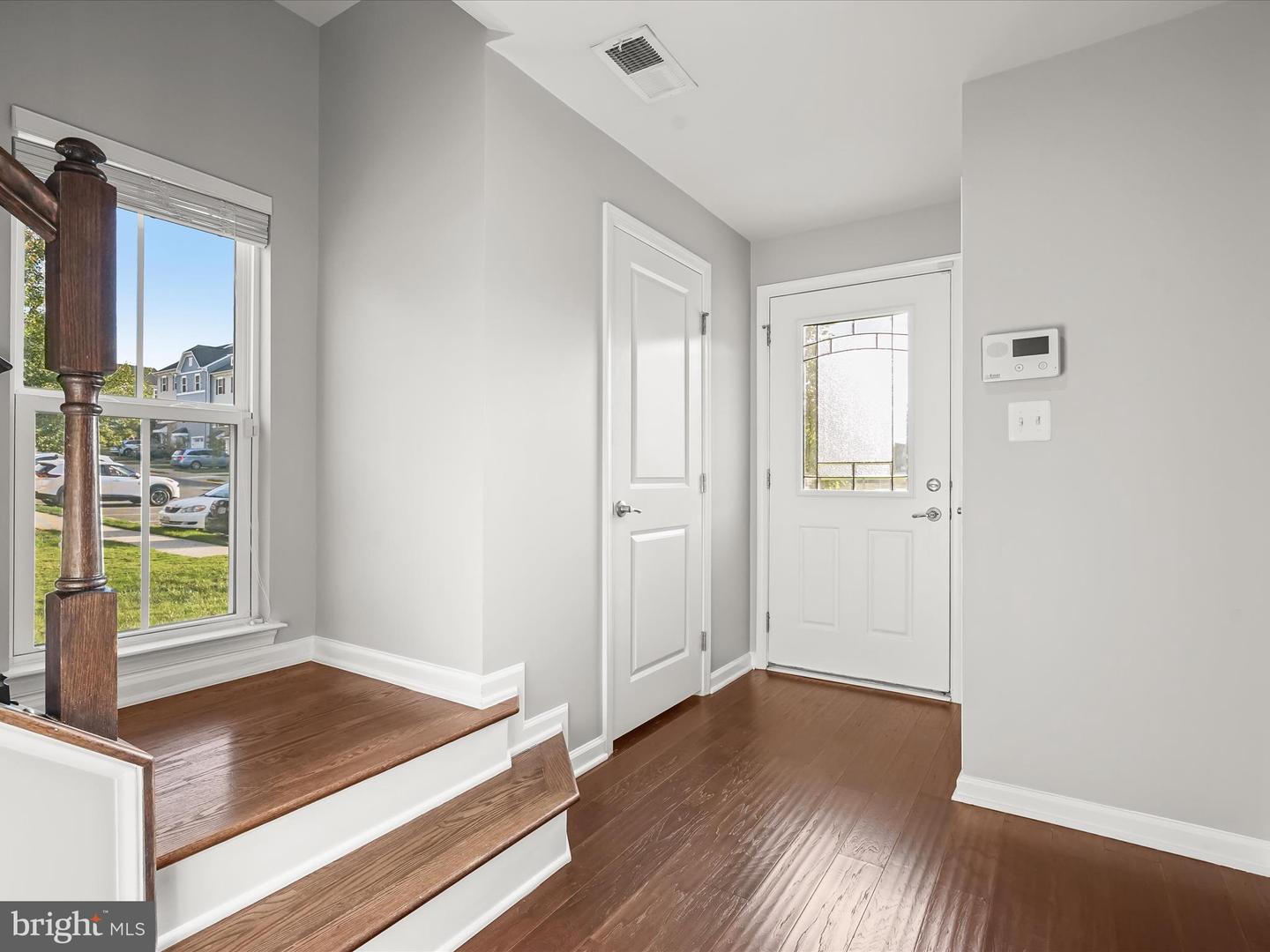 10661 HINTON WAY, MANASSAS, Virginia 20112, 3 Bedrooms Bedrooms, ,2 BathroomsBathrooms,Residential,For sale,10661 HINTON WAY,VAPW2104786 MLS # VAPW2104786