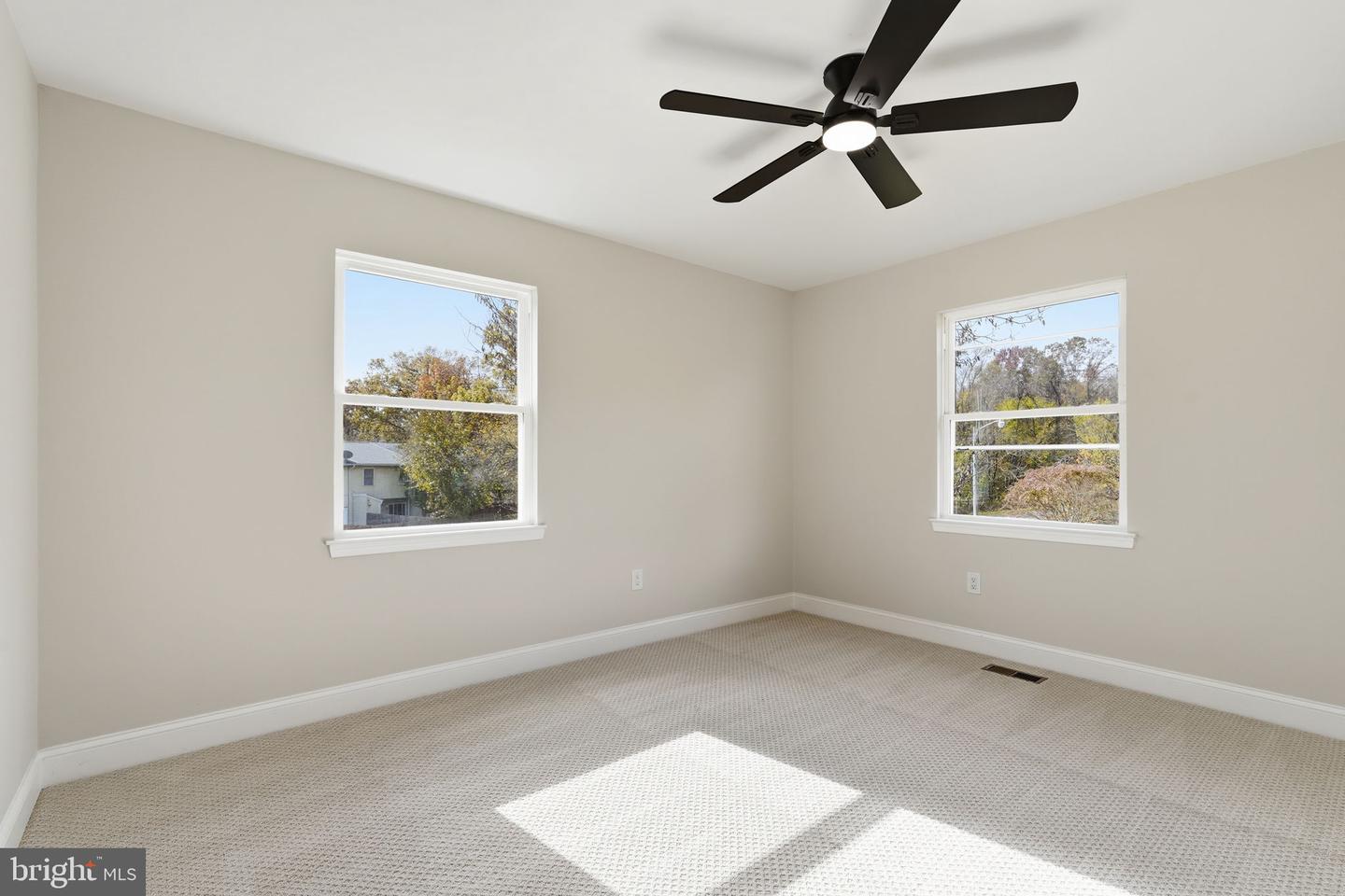 8628 ASHBY CT, MARSHALL, Virginia 20115, 4 Bedrooms Bedrooms, ,2 BathroomsBathrooms,Residential,For sale,8628 ASHBY CT,VAFQ2019346 MLS # VAFQ2019346