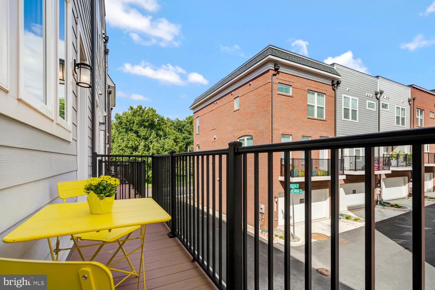 406 BROOKLAND GROVE DR NE, WASHINGTON, District Of Columbia 20017, 4 Bedrooms Bedrooms, ,3 BathroomsBathrooms,Residential,For sale,406 BROOKLAND GROVE DR NE,DCDC2227232 MLS # DCDC2227232