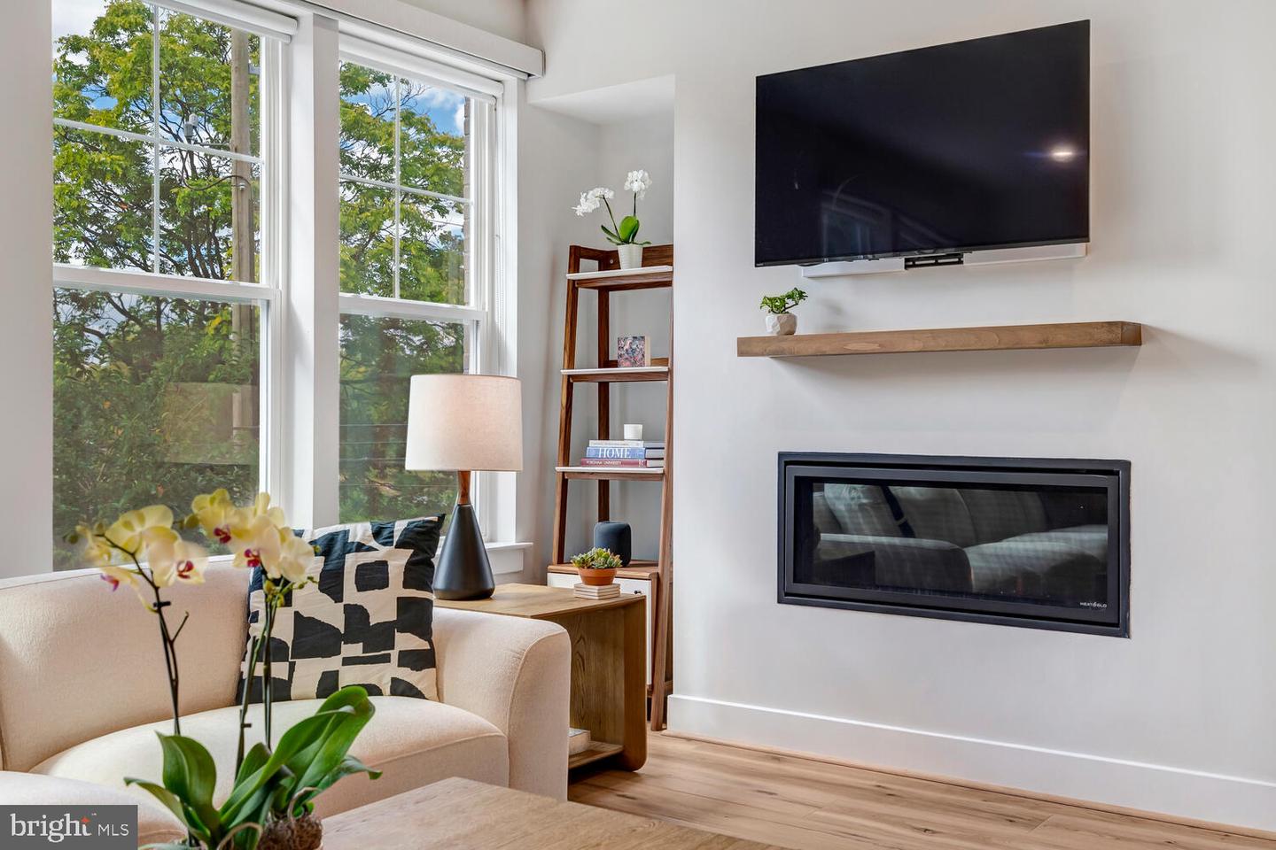 406 BROOKLAND GROVE DR NE, WASHINGTON, District Of Columbia 20017, 4 Bedrooms Bedrooms, ,3 BathroomsBathrooms,Residential,For sale,406 BROOKLAND GROVE DR NE,DCDC2227232 MLS # DCDC2227232