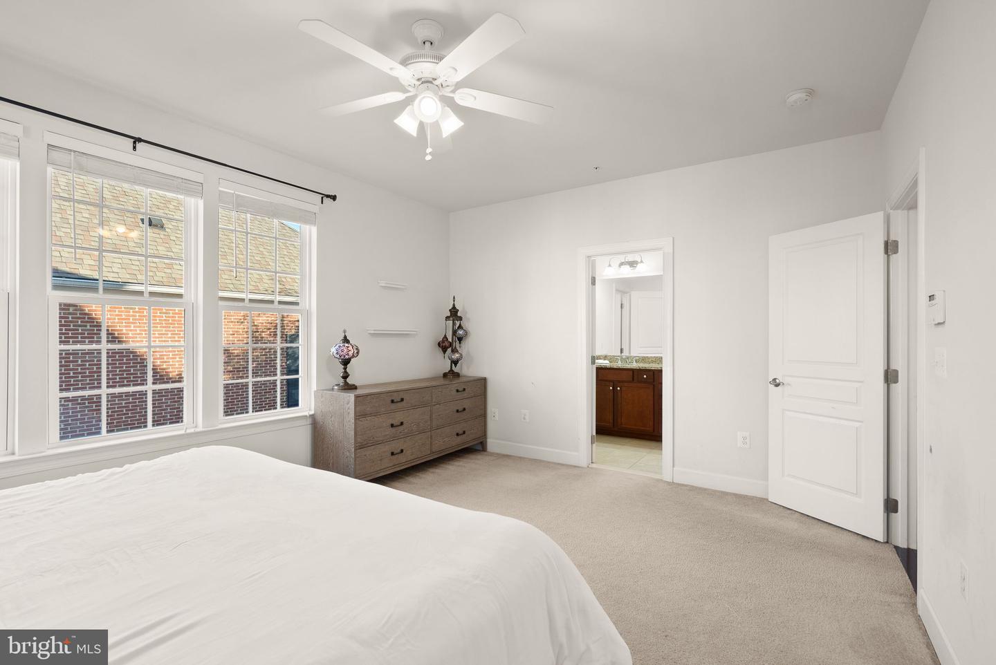 4081 GLENDALE WAY, FAIRFAX, Virginia 22030, 3 Bedrooms Bedrooms, ,2 BathroomsBathrooms,Residential,For sale,4081 GLENDALE WAY,VAFC2007206 MLS # VAFC2007206