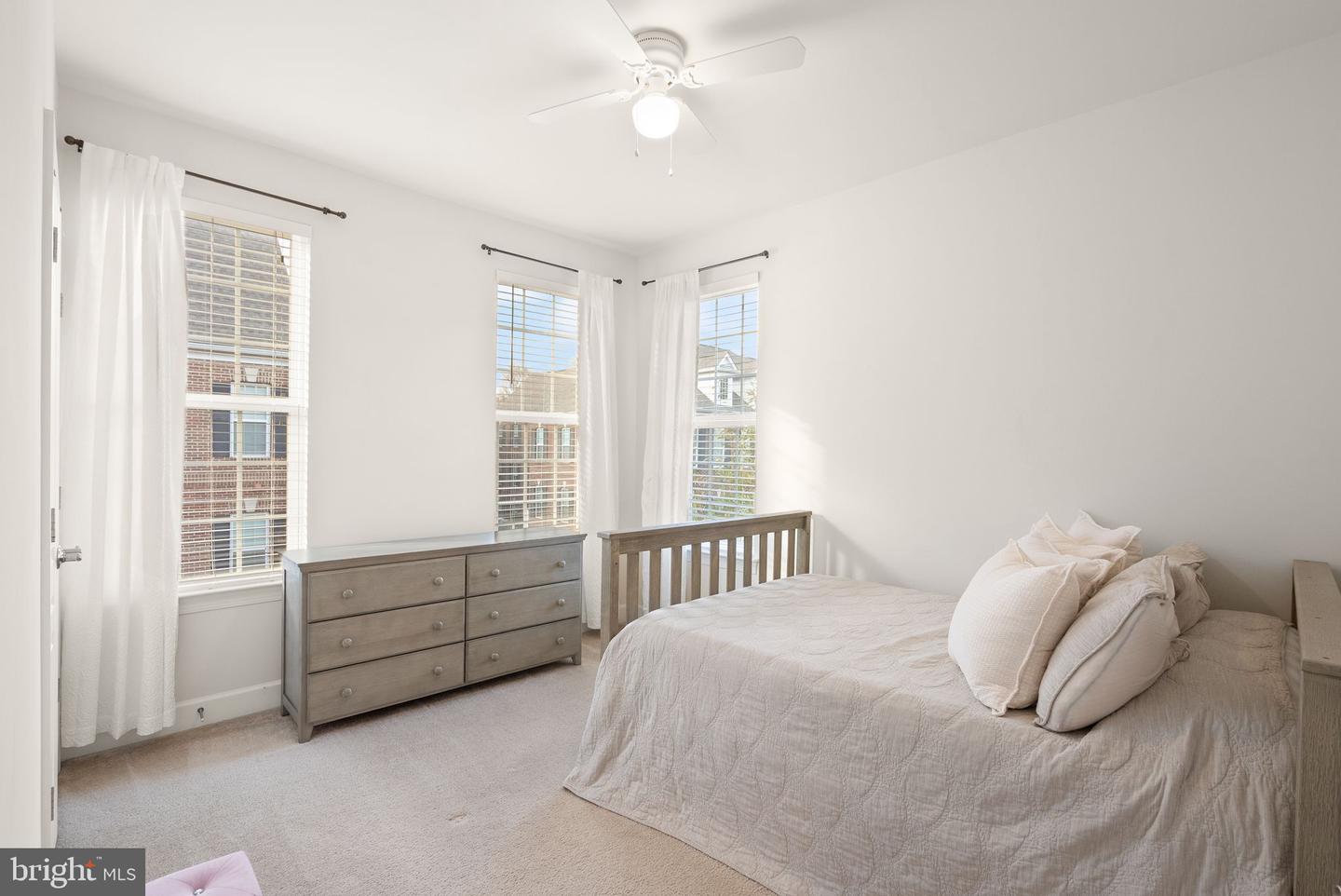 4081 GLENDALE WAY, FAIRFAX, Virginia 22030, 3 Bedrooms Bedrooms, ,2 BathroomsBathrooms,Residential,For sale,4081 GLENDALE WAY,VAFC2007206 MLS # VAFC2007206