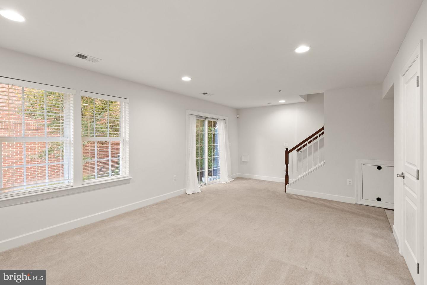 4081 GLENDALE WAY, FAIRFAX, Virginia 22030, 3 Bedrooms Bedrooms, ,2 BathroomsBathrooms,Residential,For sale,4081 GLENDALE WAY,VAFC2007206 MLS # VAFC2007206