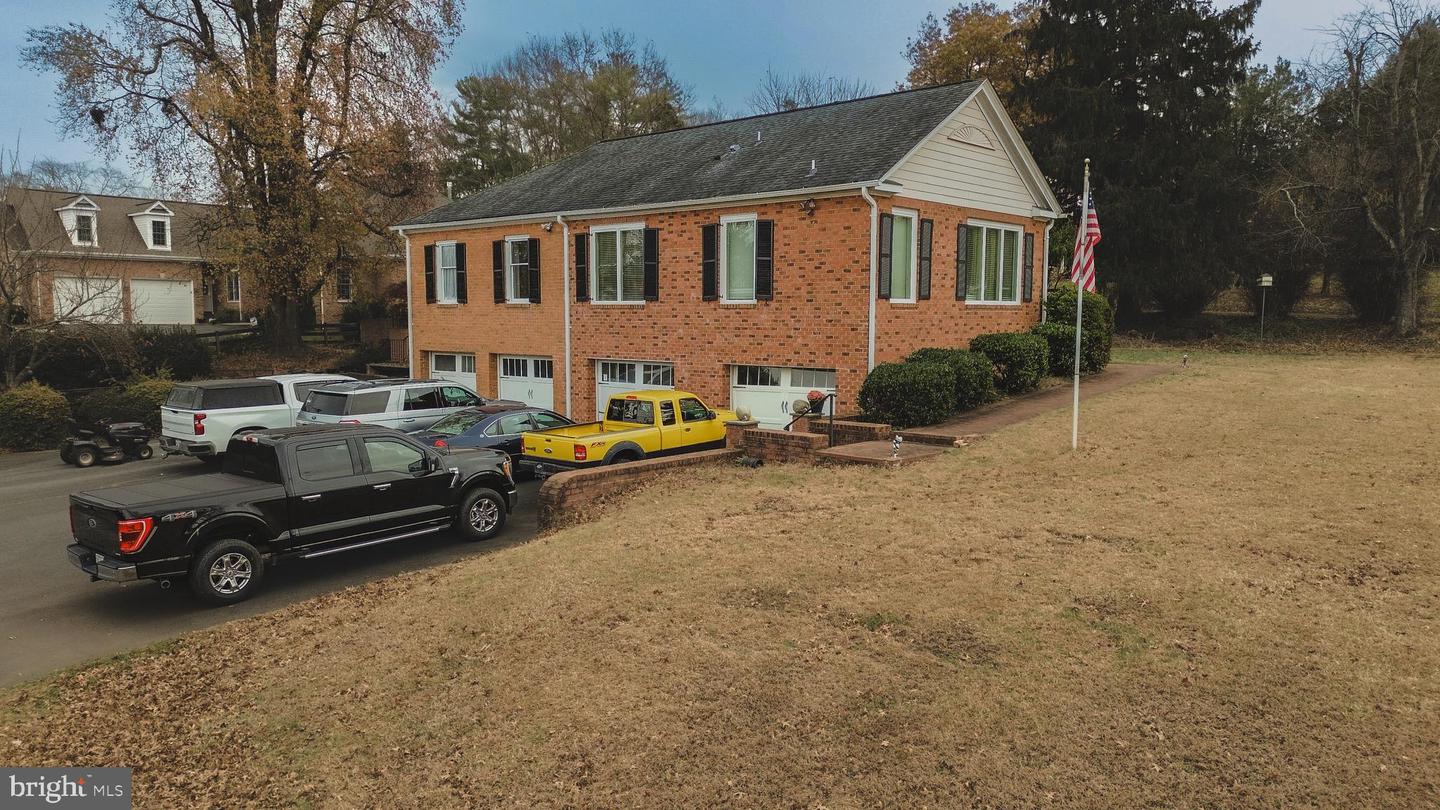 660 COUNTRY CLUB RD, CULPEPER, Virginia 22701, 4 Bedrooms Bedrooms, ,4 BathroomsBathrooms,Residential,For sale,660 COUNTRY CLUB RD,VACU2011824 MLS # VACU2011824 660 COUNTRY CLUB RD, CULPEPER, Virginia 22701, 4 Bedrooms Bedrooms, ,4 BathroomsBathrooms,Residential,For sale,660 COUNTRY CLUB RD,VACU2011824 MLS # VACU2011824