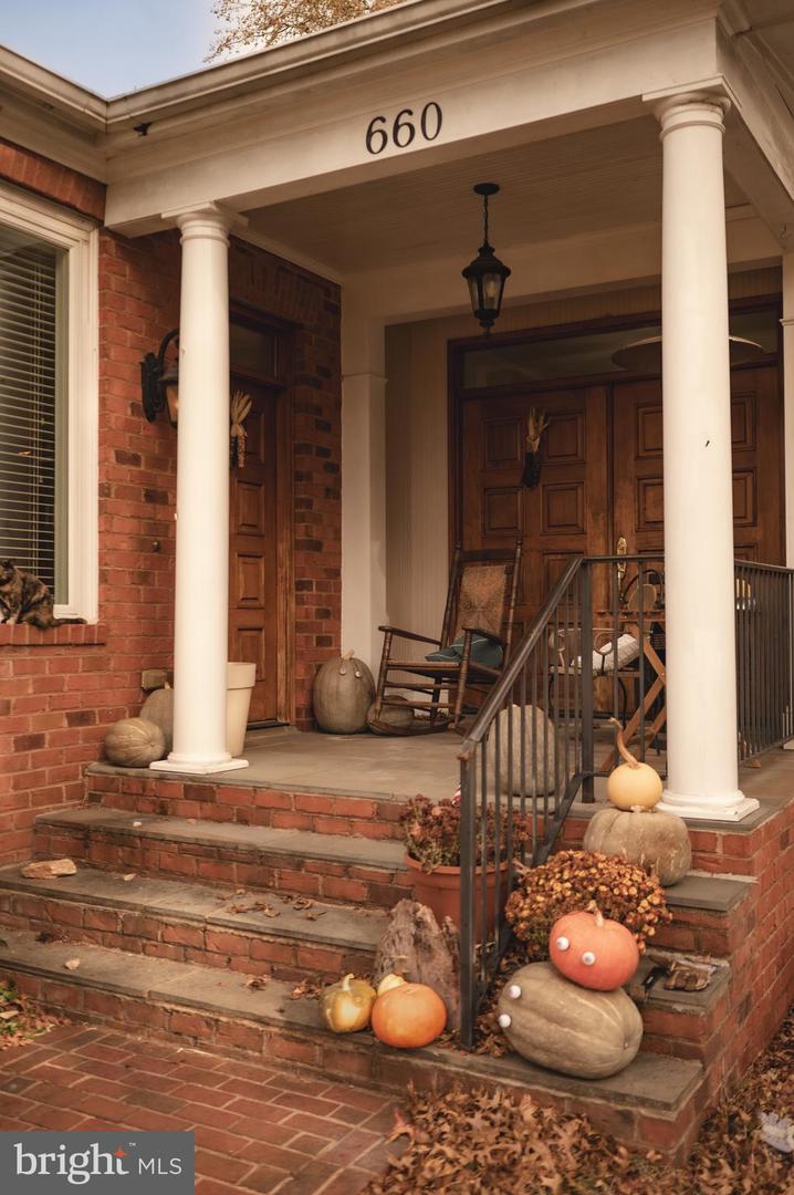 660 COUNTRY CLUB RD, CULPEPER, Virginia 22701, 4 Bedrooms Bedrooms, ,4 BathroomsBathrooms,Residential,For sale,660 COUNTRY CLUB RD,VACU2011824 MLS # VACU2011824 660 COUNTRY CLUB RD, CULPEPER, Virginia 22701, 4 Bedrooms Bedrooms, ,4 BathroomsBathrooms,Residential,For sale,660 COUNTRY CLUB RD,VACU2011824 MLS # VACU2011824