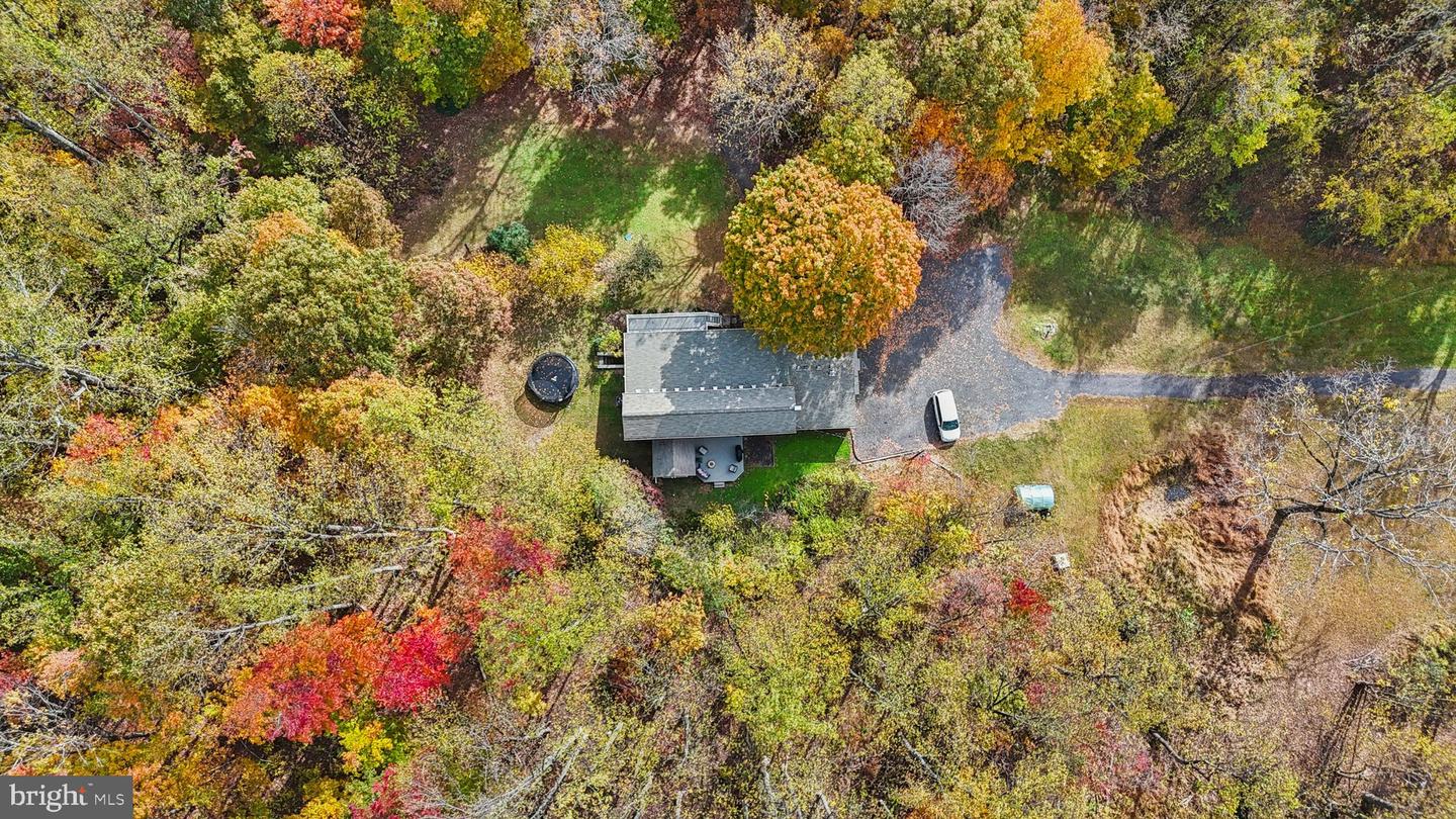 9830 WINEBERRY RD, MARSHALL, Virginia 20115, 4 Bedrooms Bedrooms, ,3 BathroomsBathrooms,Residential,For sale,9830 WINEBERRY RD,VAFQ2019444 MLS # VAFQ2019444