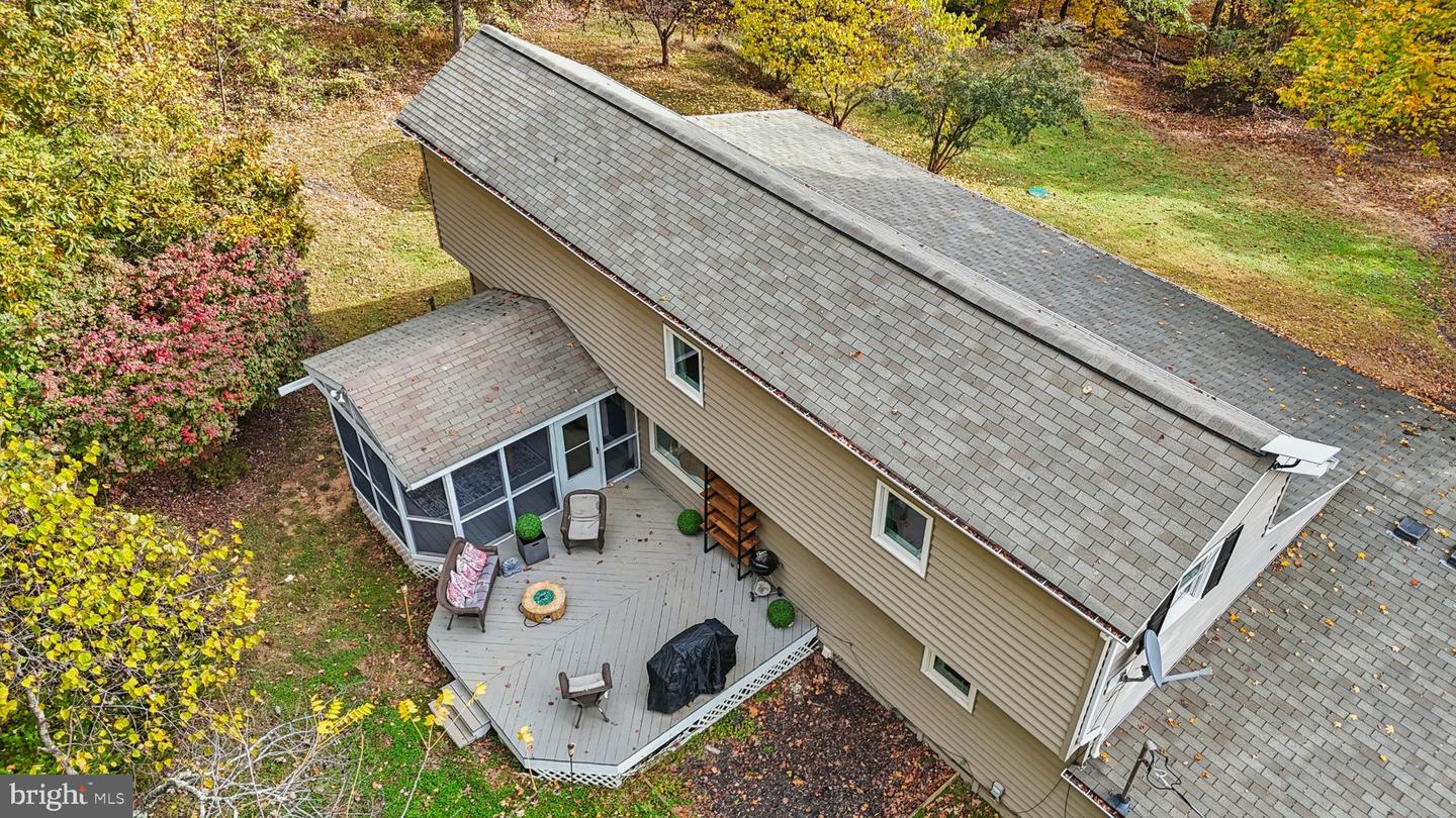 9830 WINEBERRY RD, MARSHALL, Virginia 20115, 4 Bedrooms Bedrooms, ,3 BathroomsBathrooms,Residential,For sale,9830 WINEBERRY RD,VAFQ2019444 MLS # VAFQ2019444