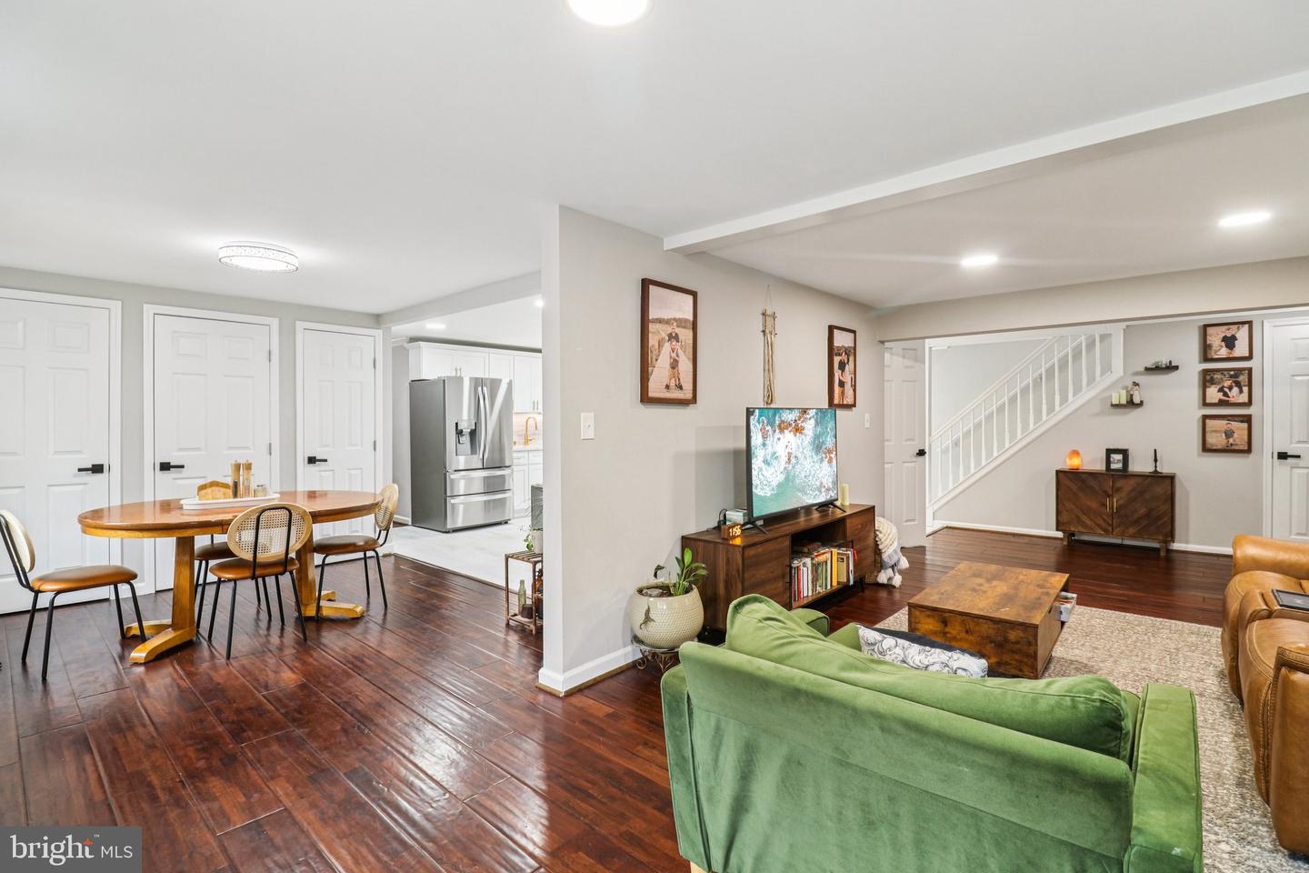 9830 WINEBERRY RD, MARSHALL, Virginia 20115, 4 Bedrooms Bedrooms, ,3 BathroomsBathrooms,Residential,For sale,9830 WINEBERRY RD,VAFQ2019444 MLS # VAFQ2019444