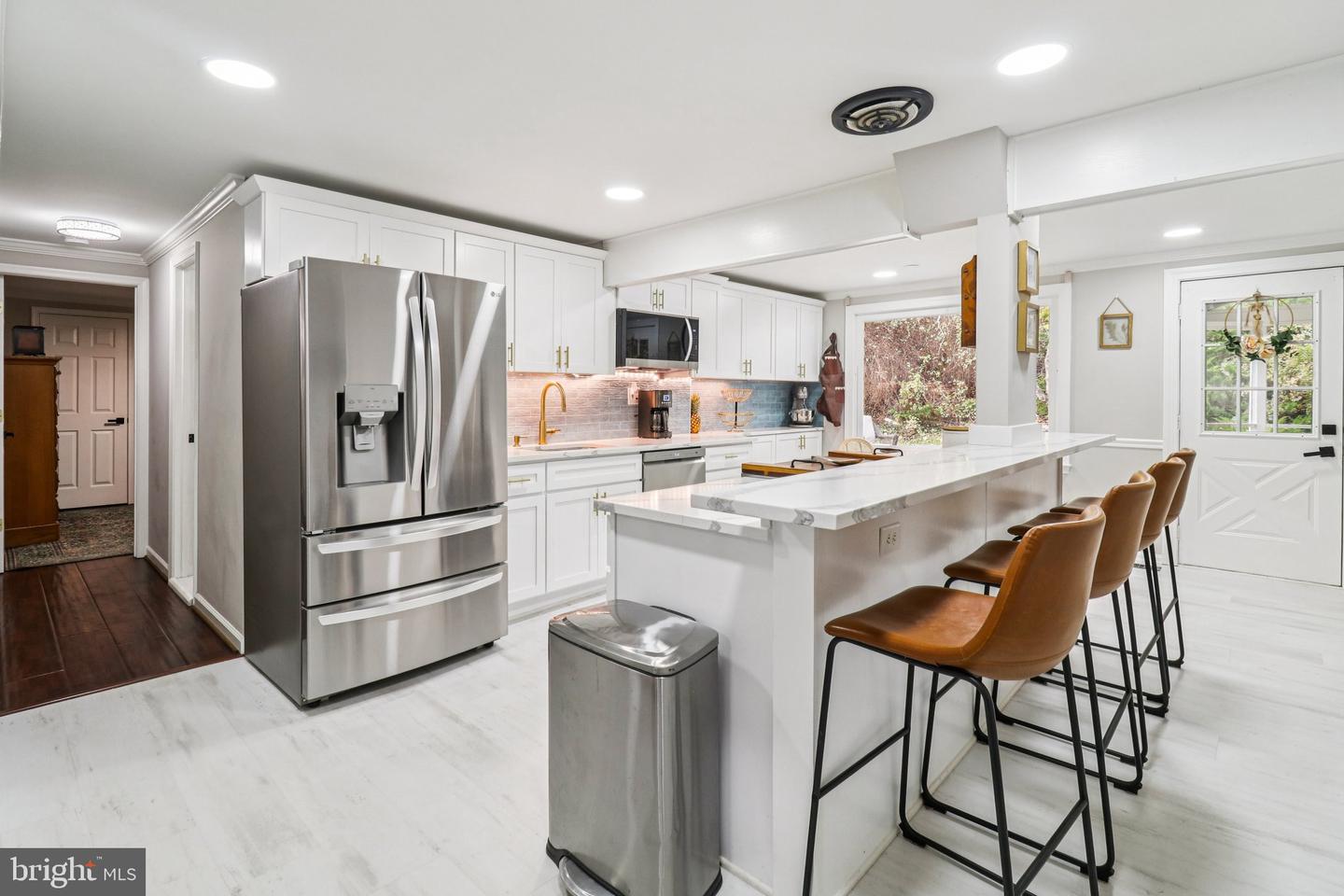 9830 WINEBERRY RD, MARSHALL, Virginia 20115, 4 Bedrooms Bedrooms, ,3 BathroomsBathrooms,Residential,For sale,9830 WINEBERRY RD,VAFQ2019444 MLS # VAFQ2019444