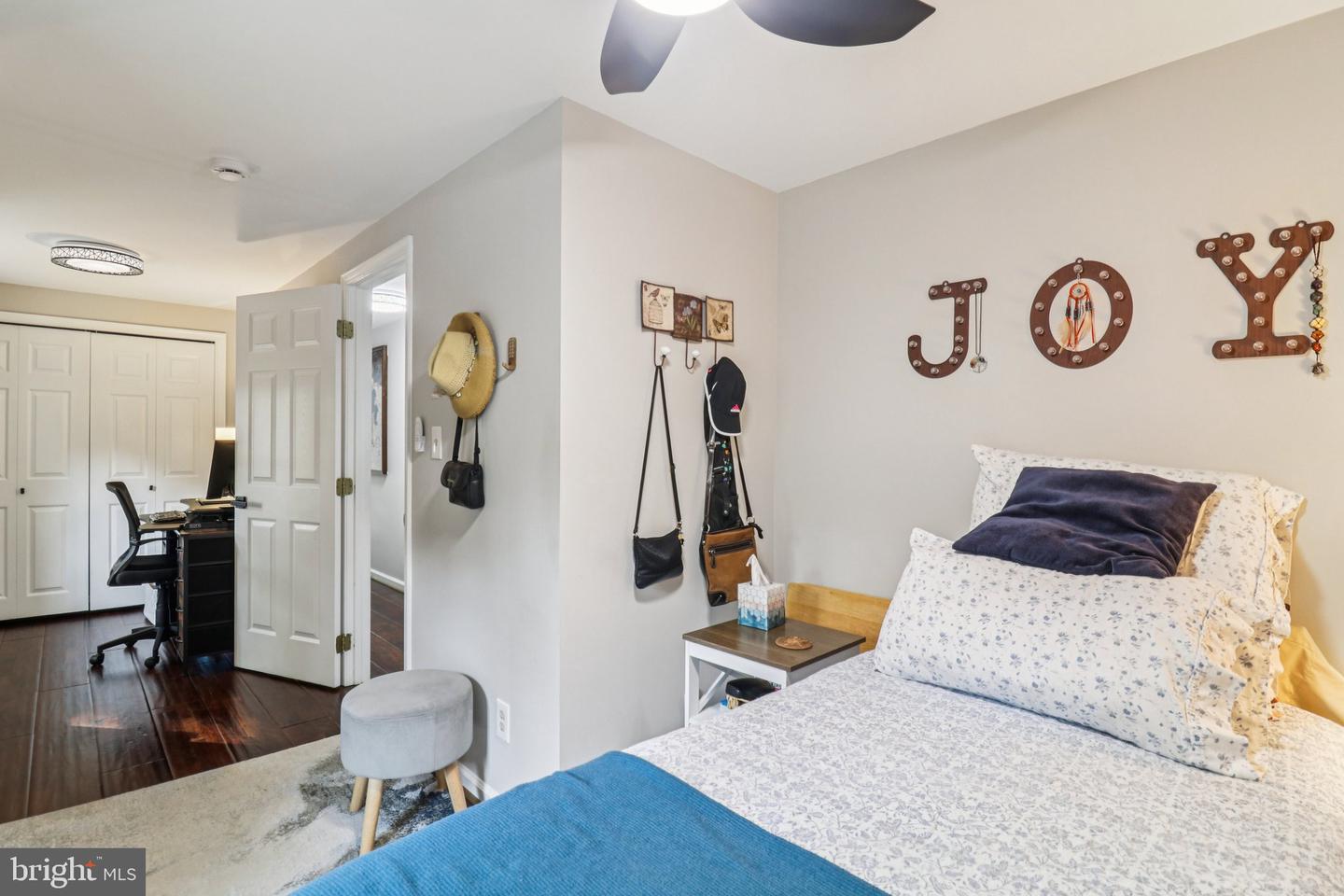 9830 WINEBERRY RD, MARSHALL, Virginia 20115, 4 Bedrooms Bedrooms, ,3 BathroomsBathrooms,Residential,For sale,9830 WINEBERRY RD,VAFQ2019444 MLS # VAFQ2019444