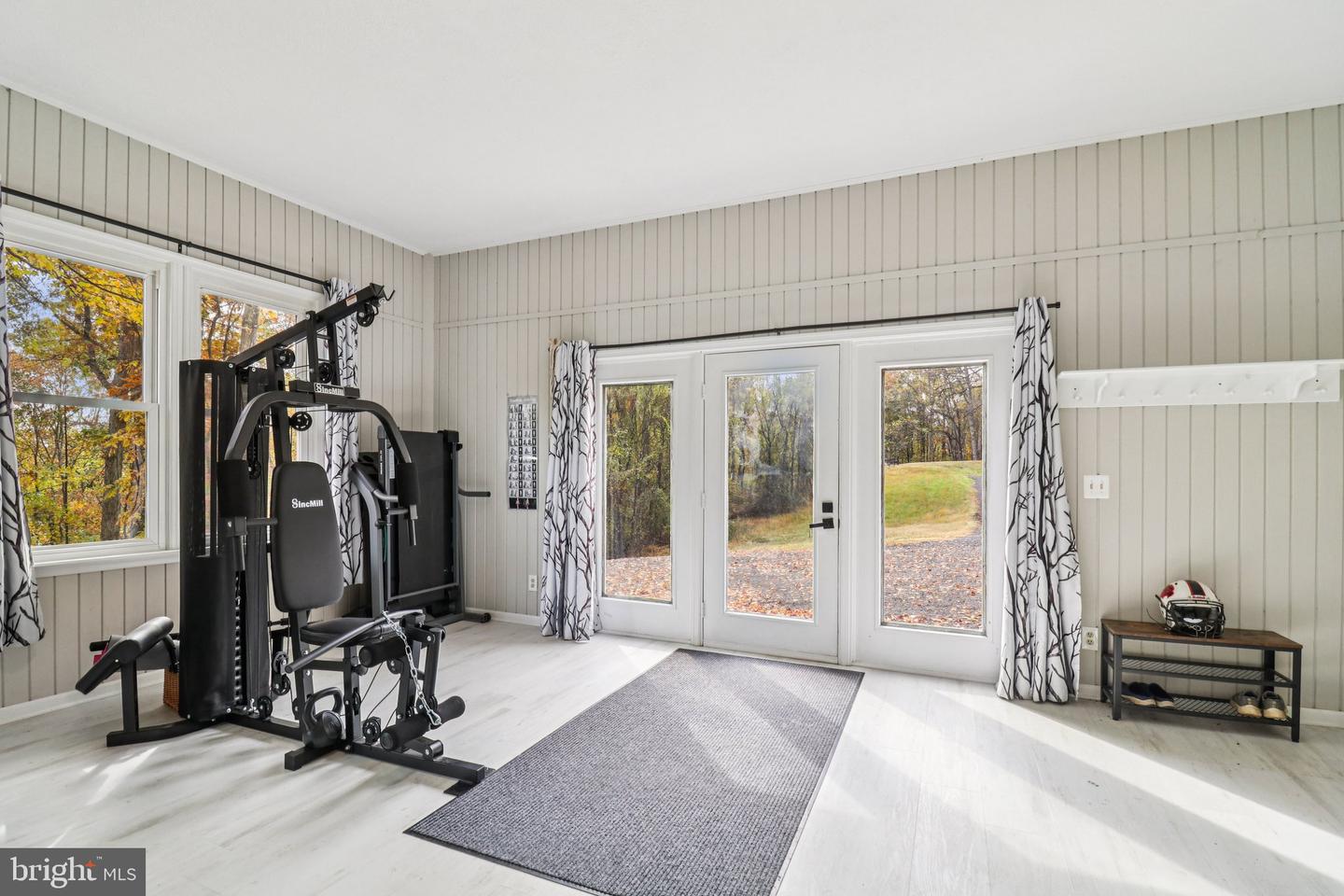 9830 WINEBERRY RD, MARSHALL, Virginia 20115, 4 Bedrooms Bedrooms, ,3 BathroomsBathrooms,Residential,For sale,9830 WINEBERRY RD,VAFQ2019444 MLS # VAFQ2019444