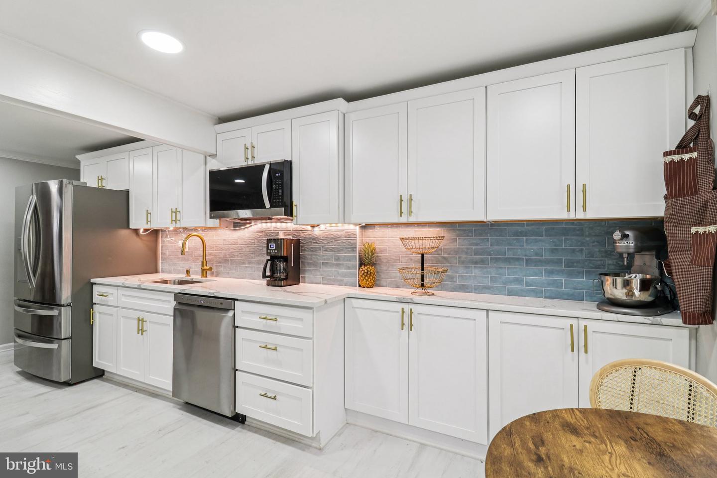 9830 WINEBERRY RD, MARSHALL, Virginia 20115, 4 Bedrooms Bedrooms, ,3 BathroomsBathrooms,Residential,For sale,9830 WINEBERRY RD,VAFQ2019444 MLS # VAFQ2019444