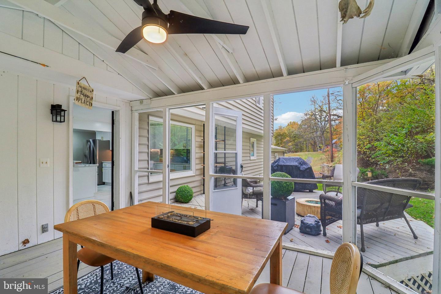 9830 WINEBERRY RD, MARSHALL, Virginia 20115, 4 Bedrooms Bedrooms, ,3 BathroomsBathrooms,Residential,For sale,9830 WINEBERRY RD,VAFQ2019444 MLS # VAFQ2019444