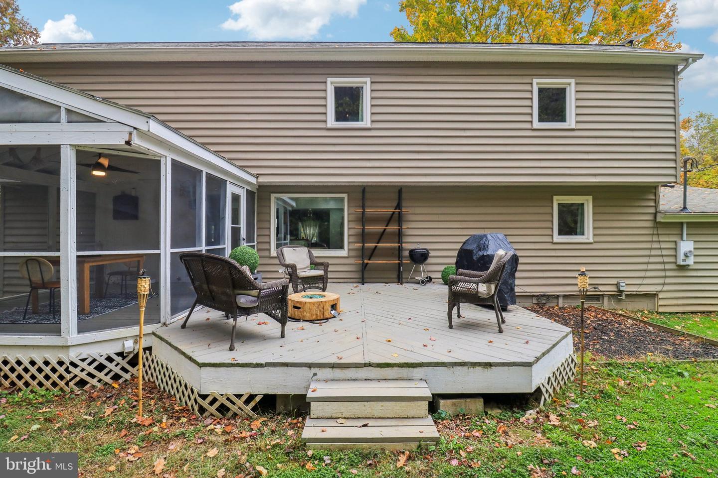 9830 WINEBERRY RD, MARSHALL, Virginia 20115, 4 Bedrooms Bedrooms, ,3 BathroomsBathrooms,Residential,For sale,9830 WINEBERRY RD,VAFQ2019444 MLS # VAFQ2019444