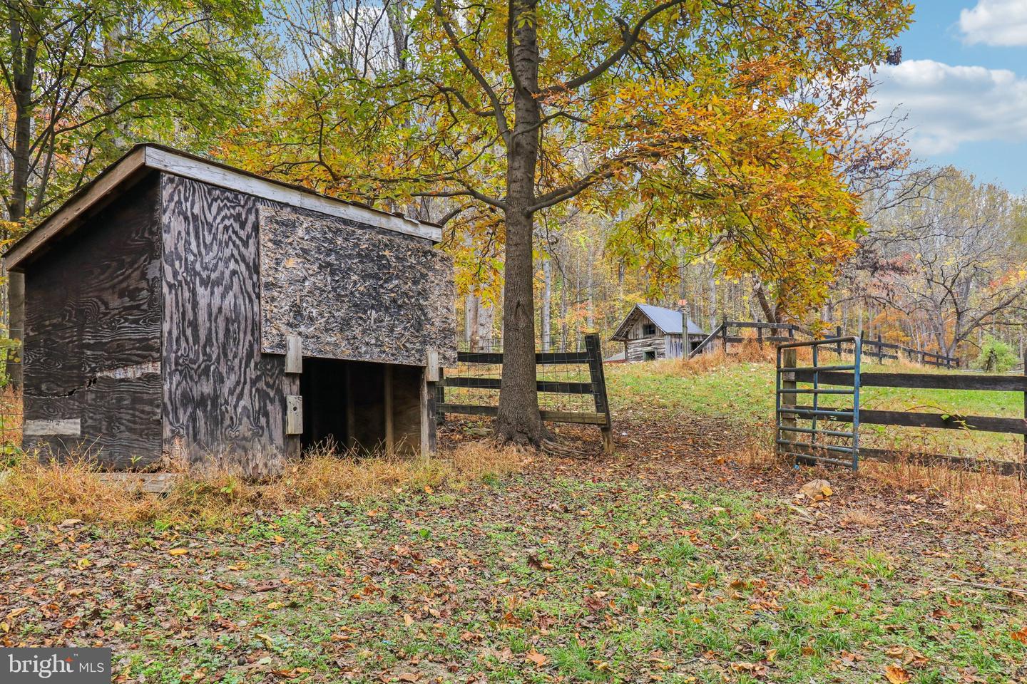 9830 WINEBERRY RD, MARSHALL, Virginia 20115, 4 Bedrooms Bedrooms, ,3 BathroomsBathrooms,Residential,For sale,9830 WINEBERRY RD,VAFQ2019444 MLS # VAFQ2019444