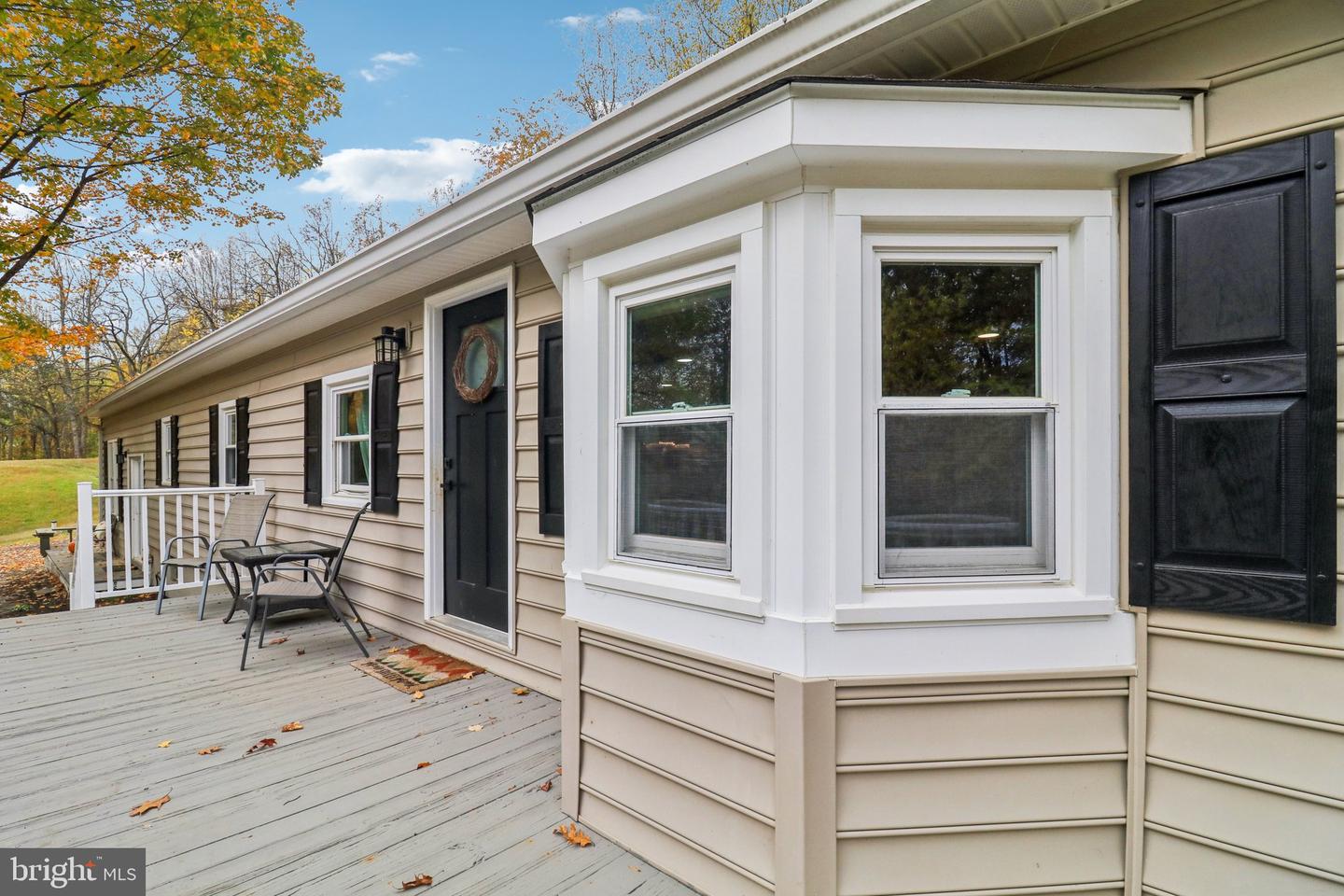 9830 WINEBERRY RD, MARSHALL, Virginia 20115, 4 Bedrooms Bedrooms, ,3 BathroomsBathrooms,Residential,For sale,9830 WINEBERRY RD,VAFQ2019444 MLS # VAFQ2019444