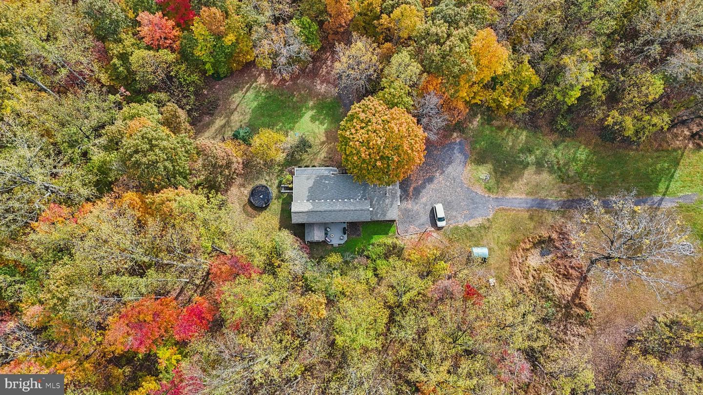 9830 WINEBERRY RD, MARSHALL, Virginia 20115, 4 Bedrooms Bedrooms, ,3 BathroomsBathrooms,Residential,For sale,9830 WINEBERRY RD,VAFQ2019444 MLS # VAFQ2019444