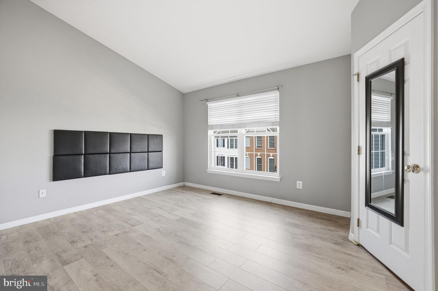 42799 SYKES TER, CHANTILLY, Virginia 20152, 4 Bedrooms Bedrooms, ,2 BathroomsBathrooms,Residential,For sale,42799 SYKES TER,VALO2109386 MLS # VALO2109386