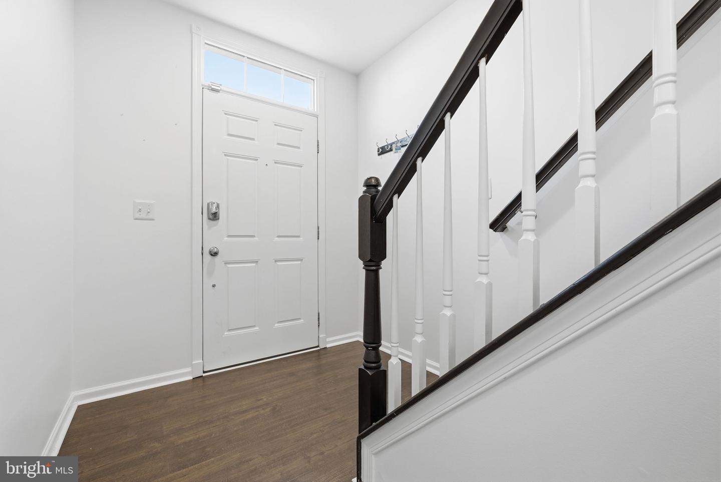 42799 SYKES TER, CHANTILLY, Virginia 20152, 4 Bedrooms Bedrooms, ,2 BathroomsBathrooms,Residential,For sale,42799 SYKES TER,VALO2109386 MLS # VALO2109386